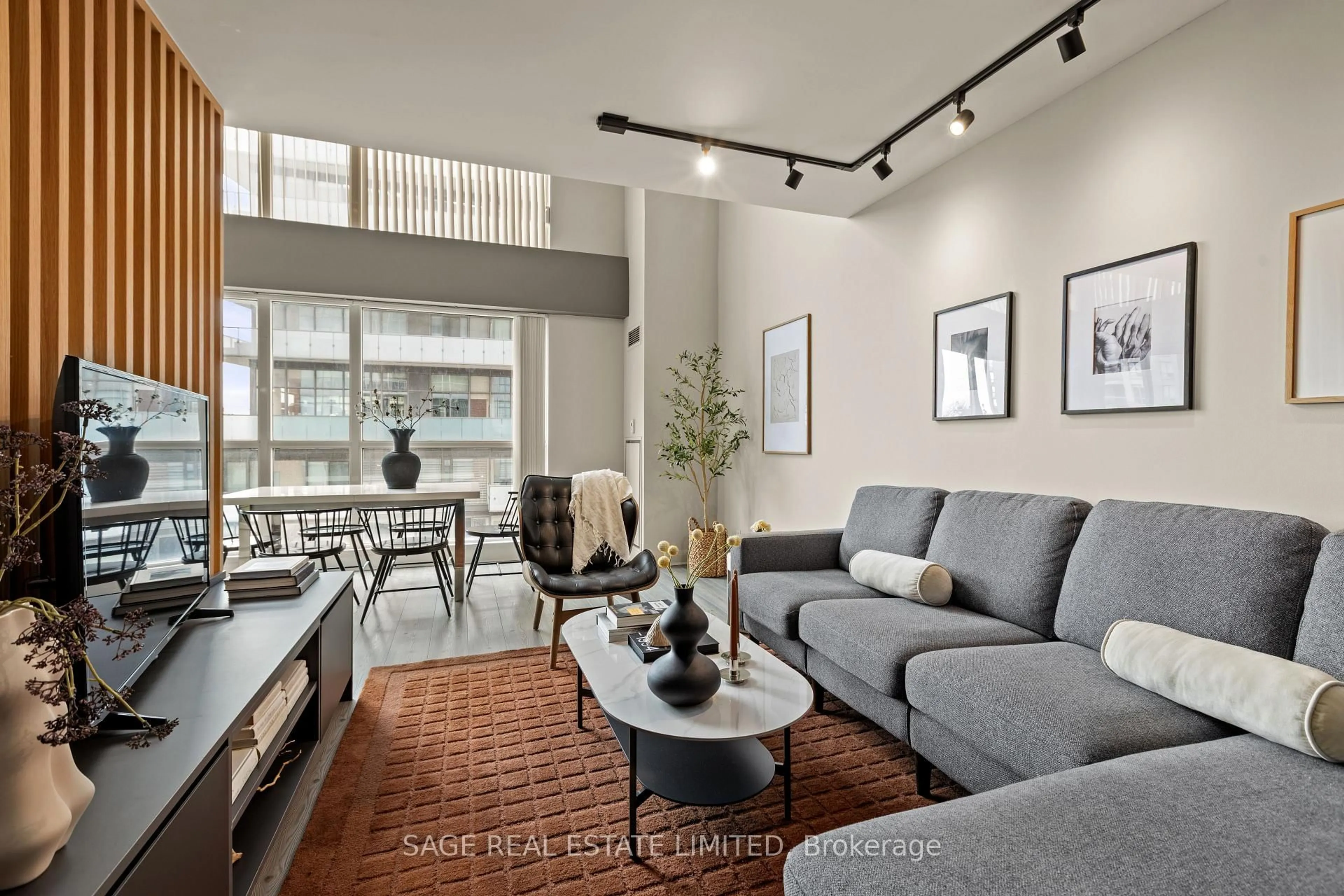 Living room with furniture, unknown for 18 Merton St #506, Toronto Ontario M4S 3G9