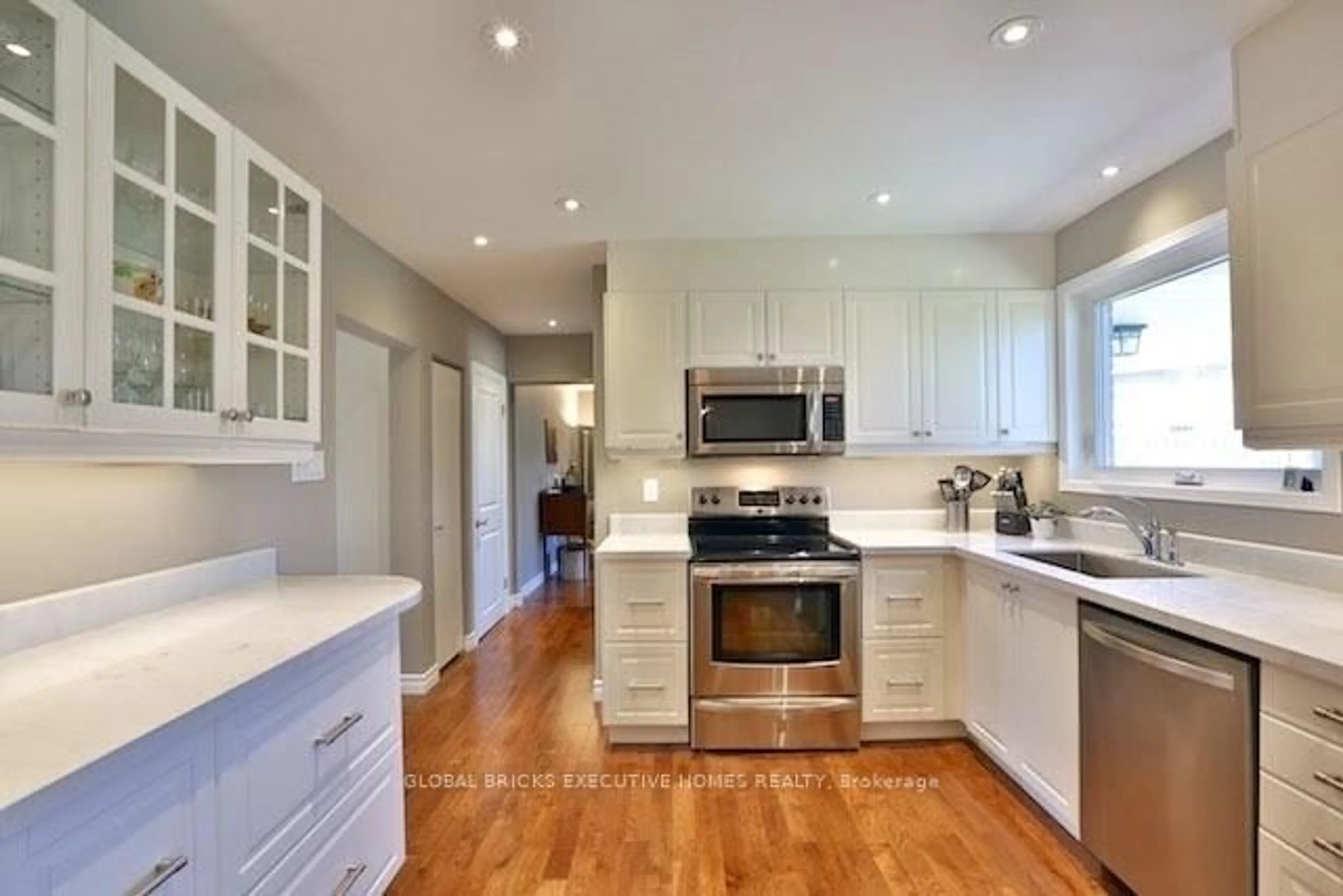 Open concept kitchen, unknown for 23 Whitefriars Dr, Toronto Ontario M3A 2L2