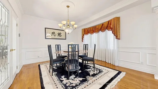 492 Ruth Ave, Toronto 5
