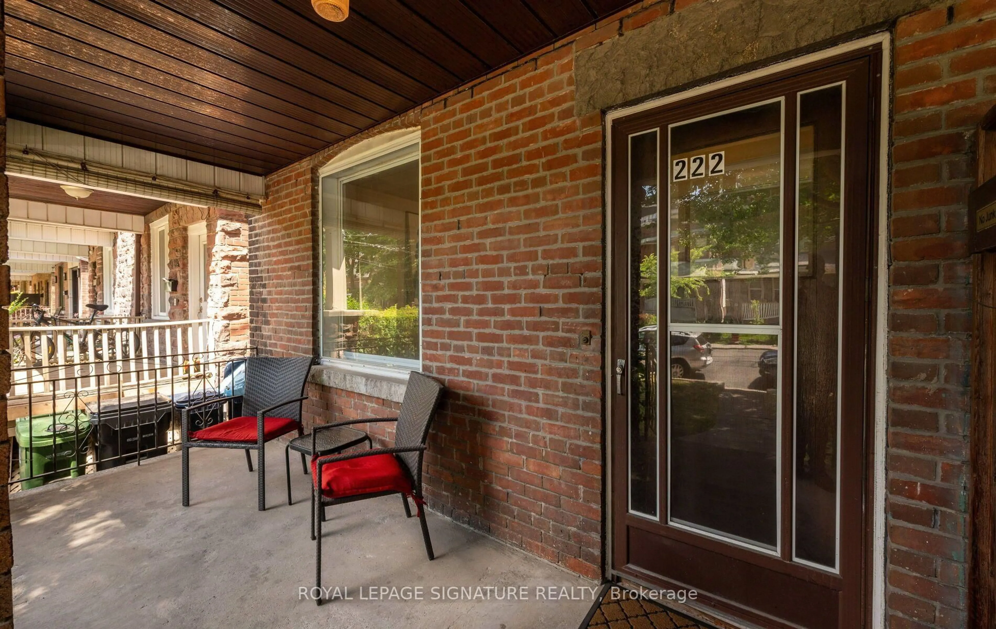 Patio, street for 222 Melita Ave, Toronto Ontario M6G 2A2