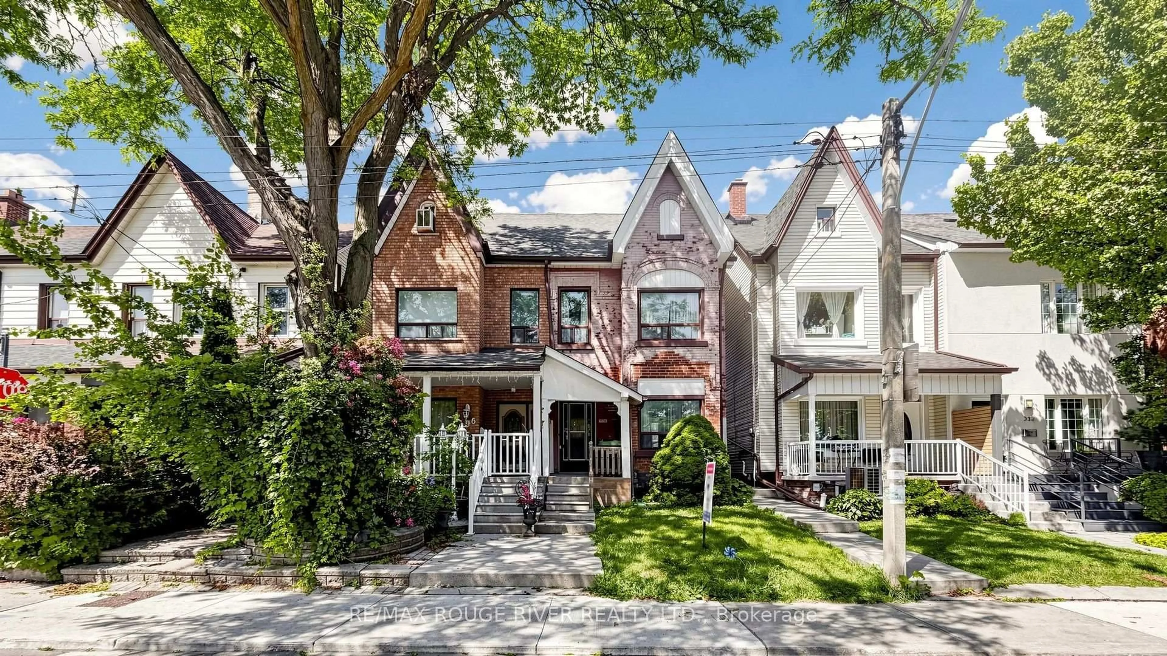 Home with brick exterior material, street for 308 Roxton Rd, Toronto Ontario M6G 3P9