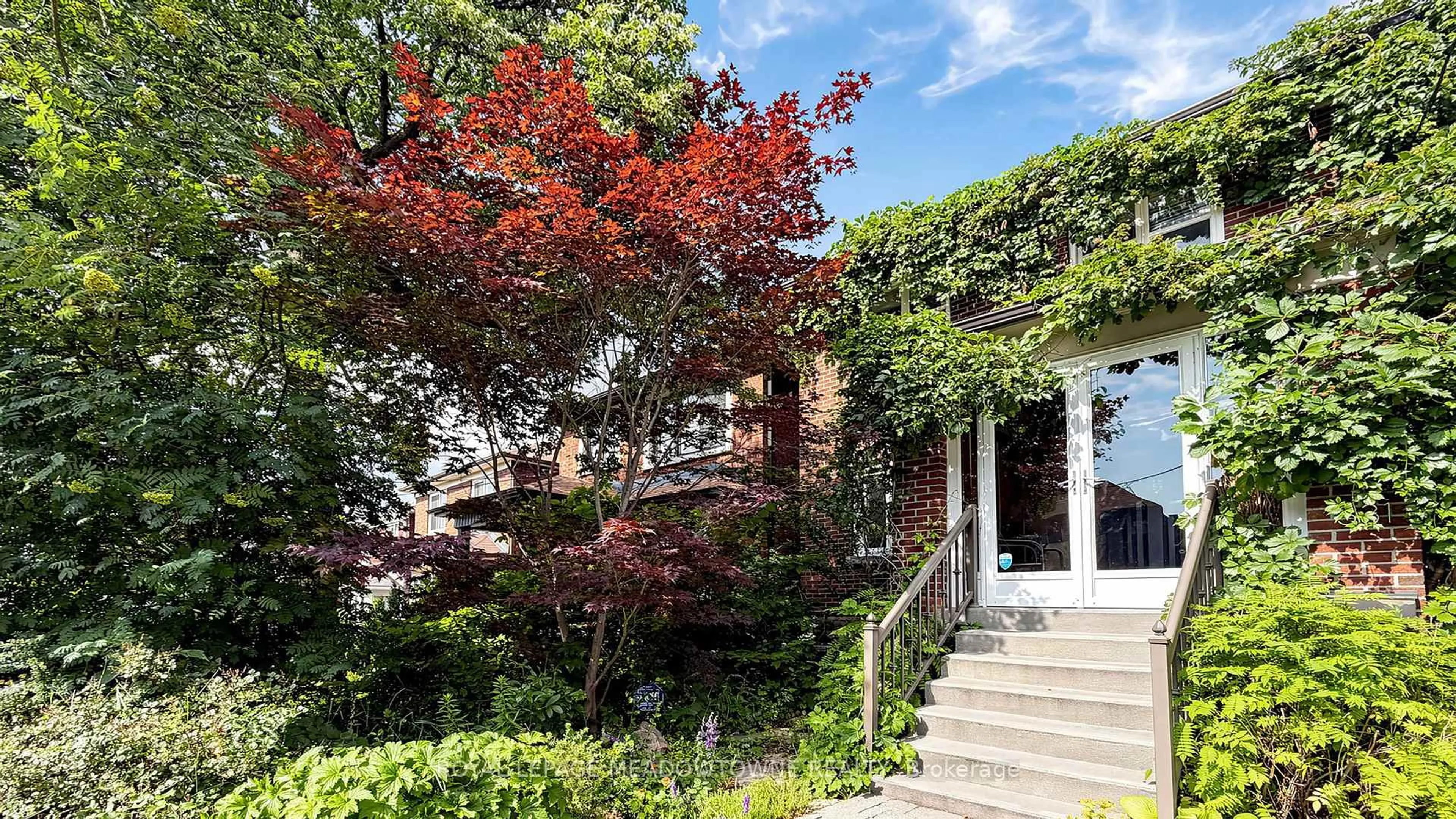 Unknown for 331 Glenholme Ave, Toronto Ontario M6E 3E4