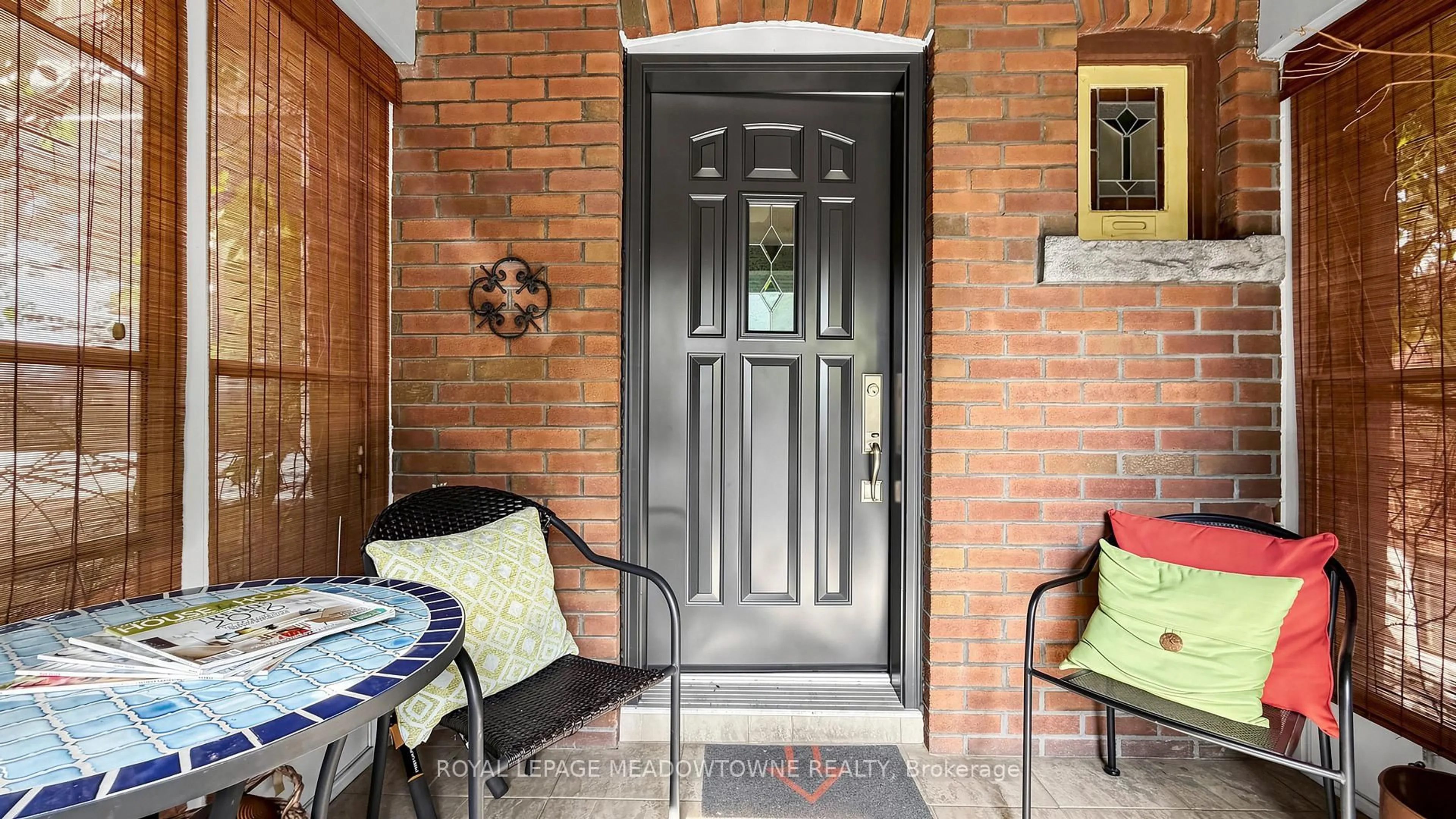 Indoor entryway for 331 Glenholme Ave, Toronto Ontario M6E 3E4