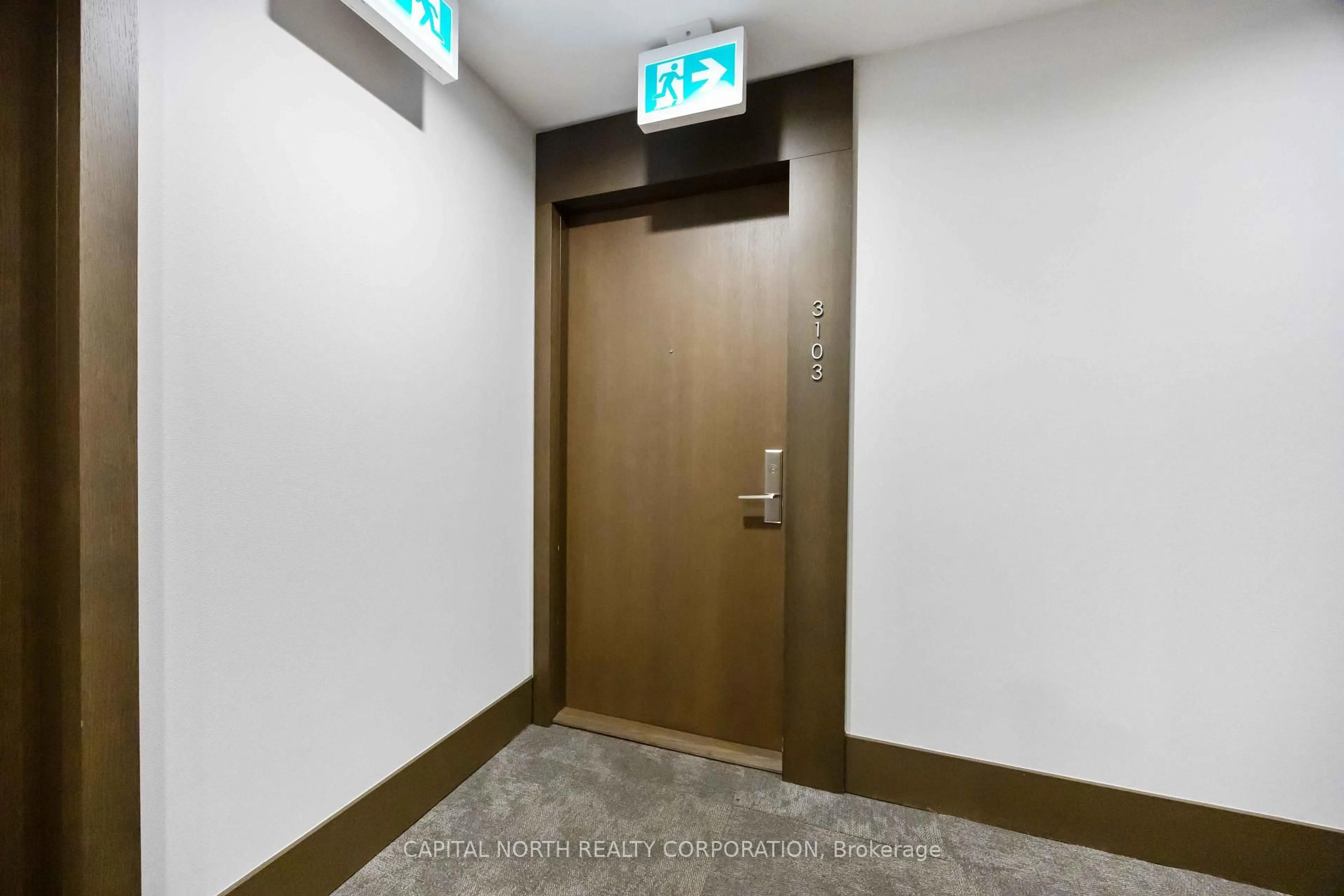 Indoor foyer for 39 Roehampton Ave #3103, Toronto Ontario M4P 0G1