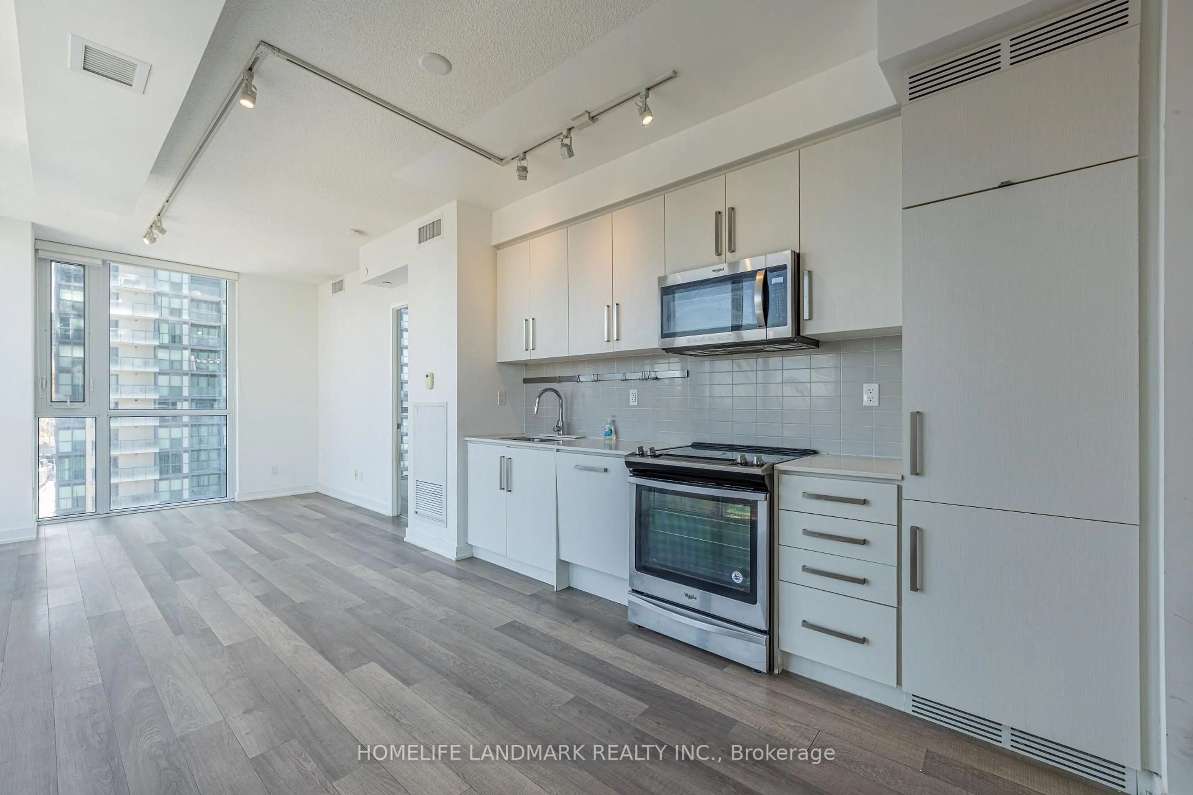 Open concept kitchen, unknown for 5180 Yonge St #1207, Toronto Ontario M2N 0K5