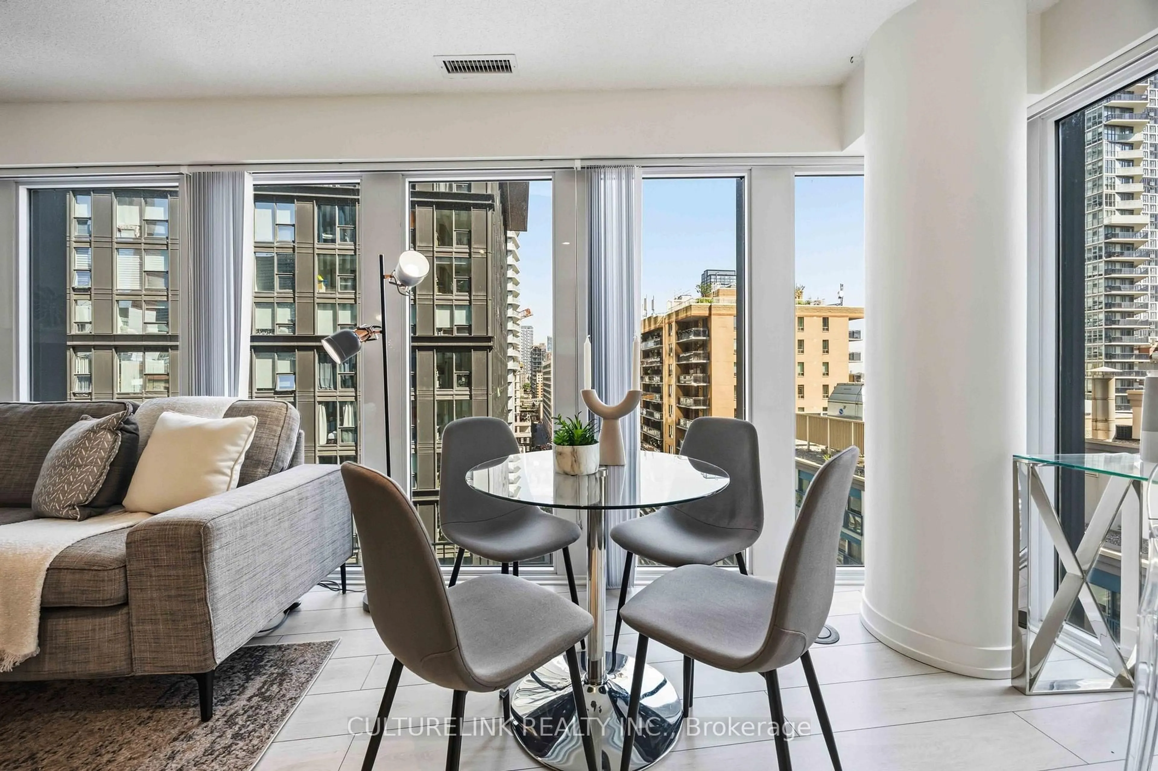 Dining room, unknown for 60 Shuter St #1611, Toronto Ontario M5B 0B7