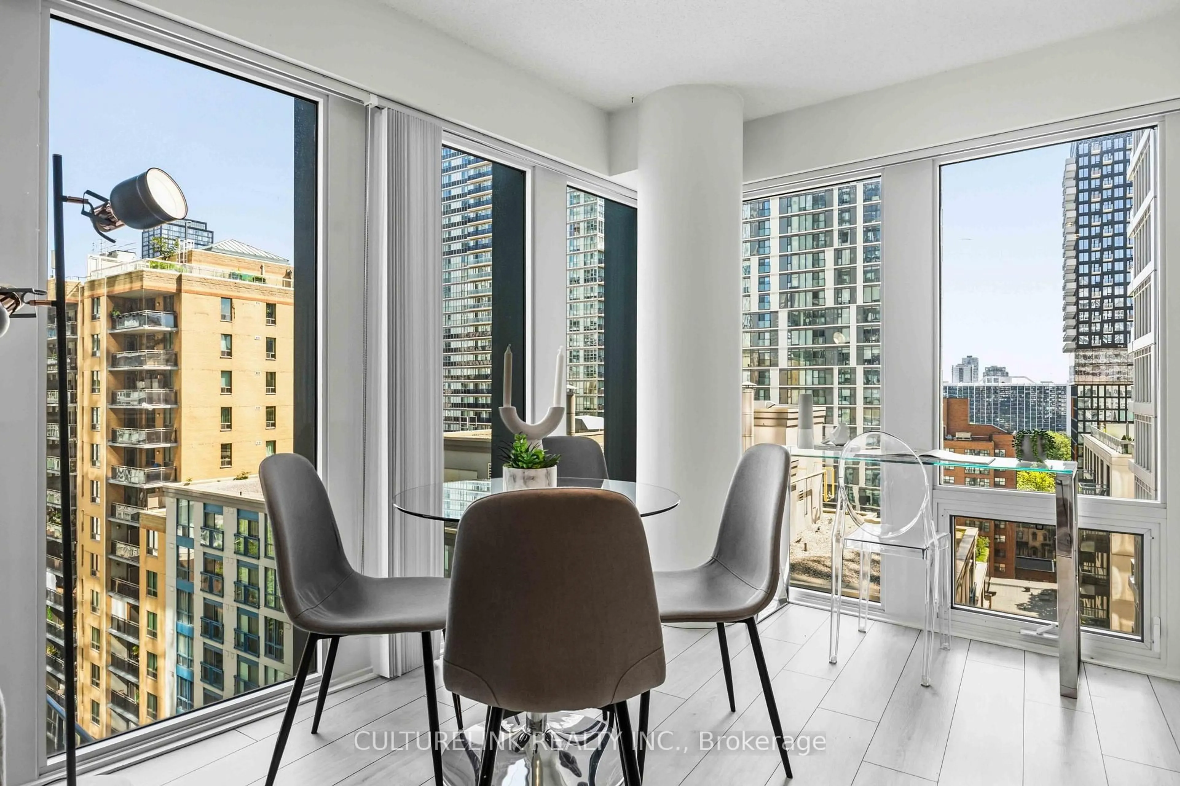 Unknown for 60 Shuter St #1611, Toronto Ontario M5B 0B7