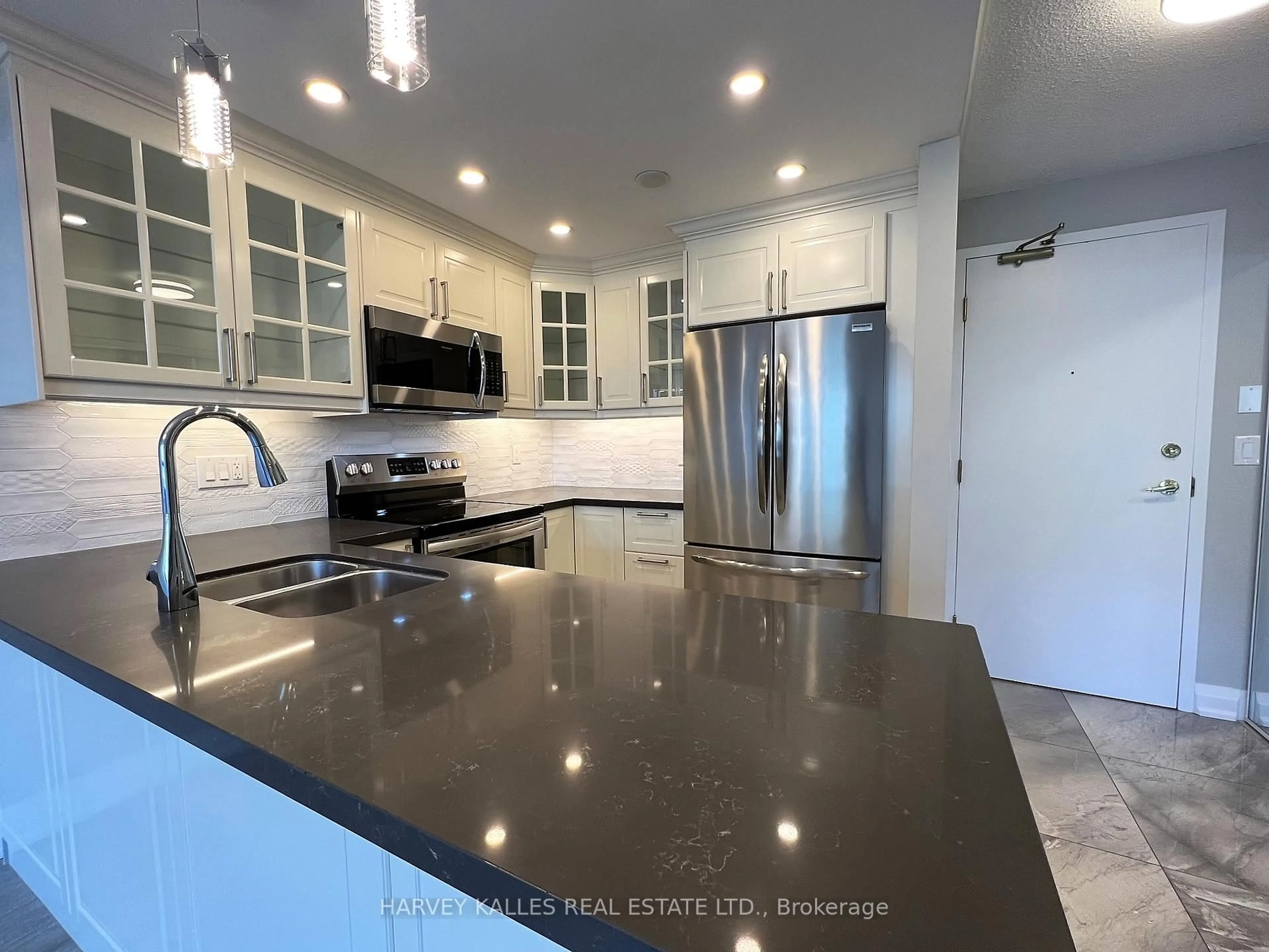 Open concept kitchen, ceramic/tile floor for 555 Wilson Heights Blvd #410, Toronto Ontario M3H 6B5