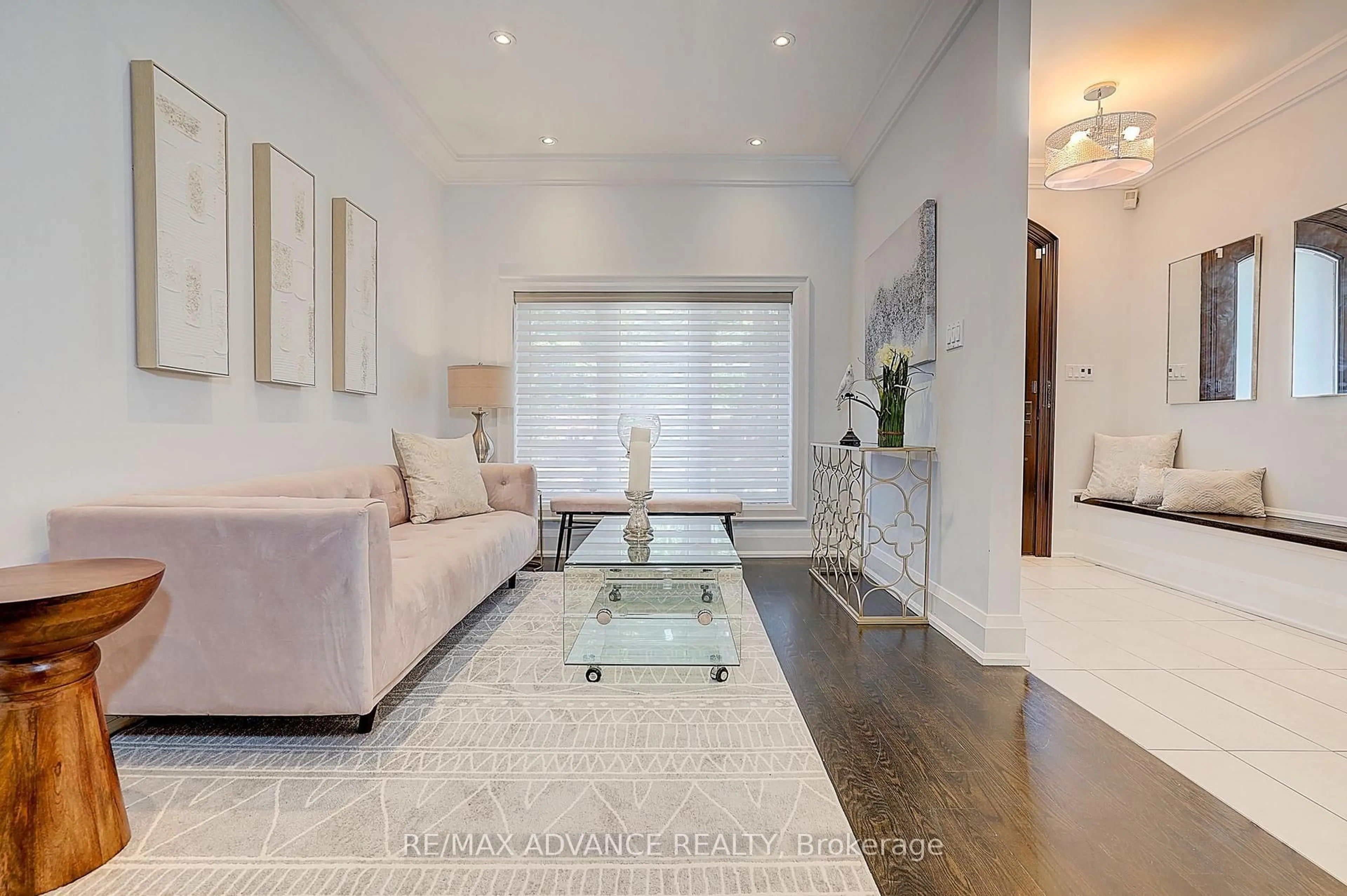 Living room with furniture, unknown for 218 Cameron Ave, Toronto Ontario M2N 1E7