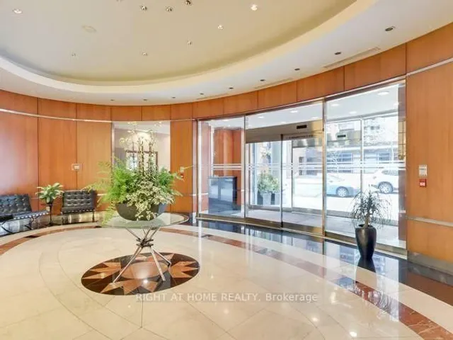 1121 Bay St #1907, Toronto 3