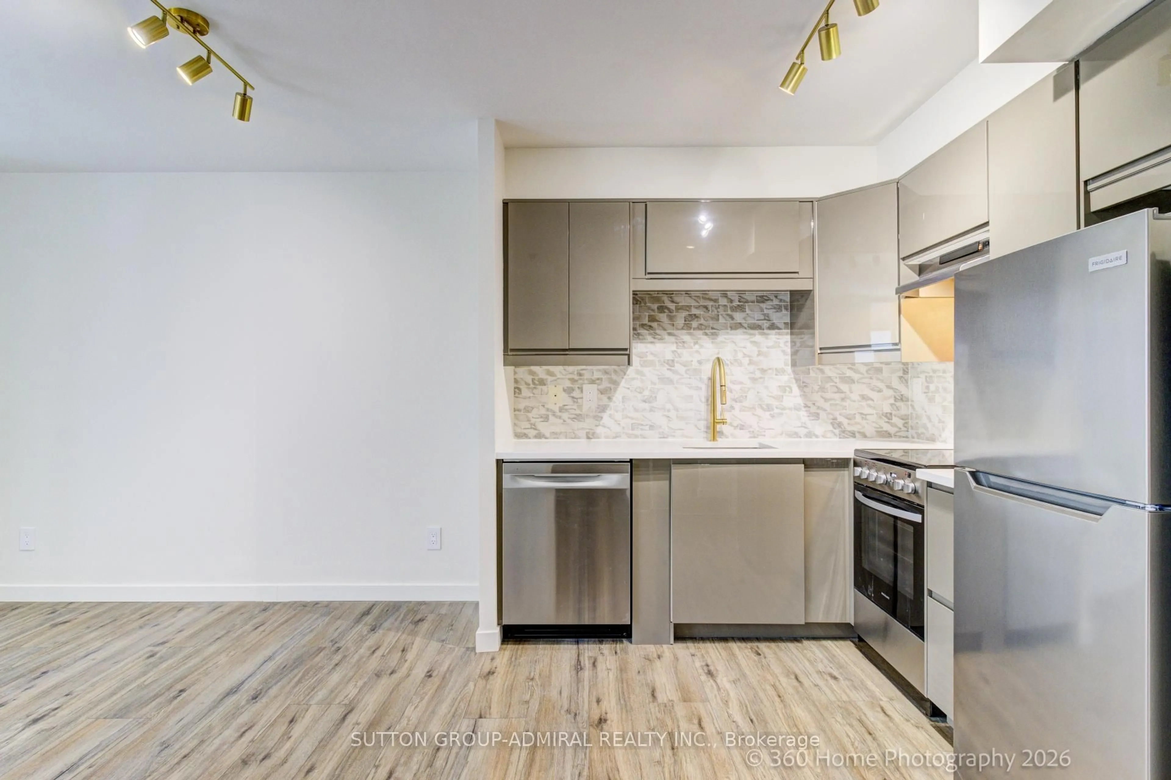 Open concept kitchen, unknown for 43 Eglinton Ave #501, Toronto Ontario M4S 2B8