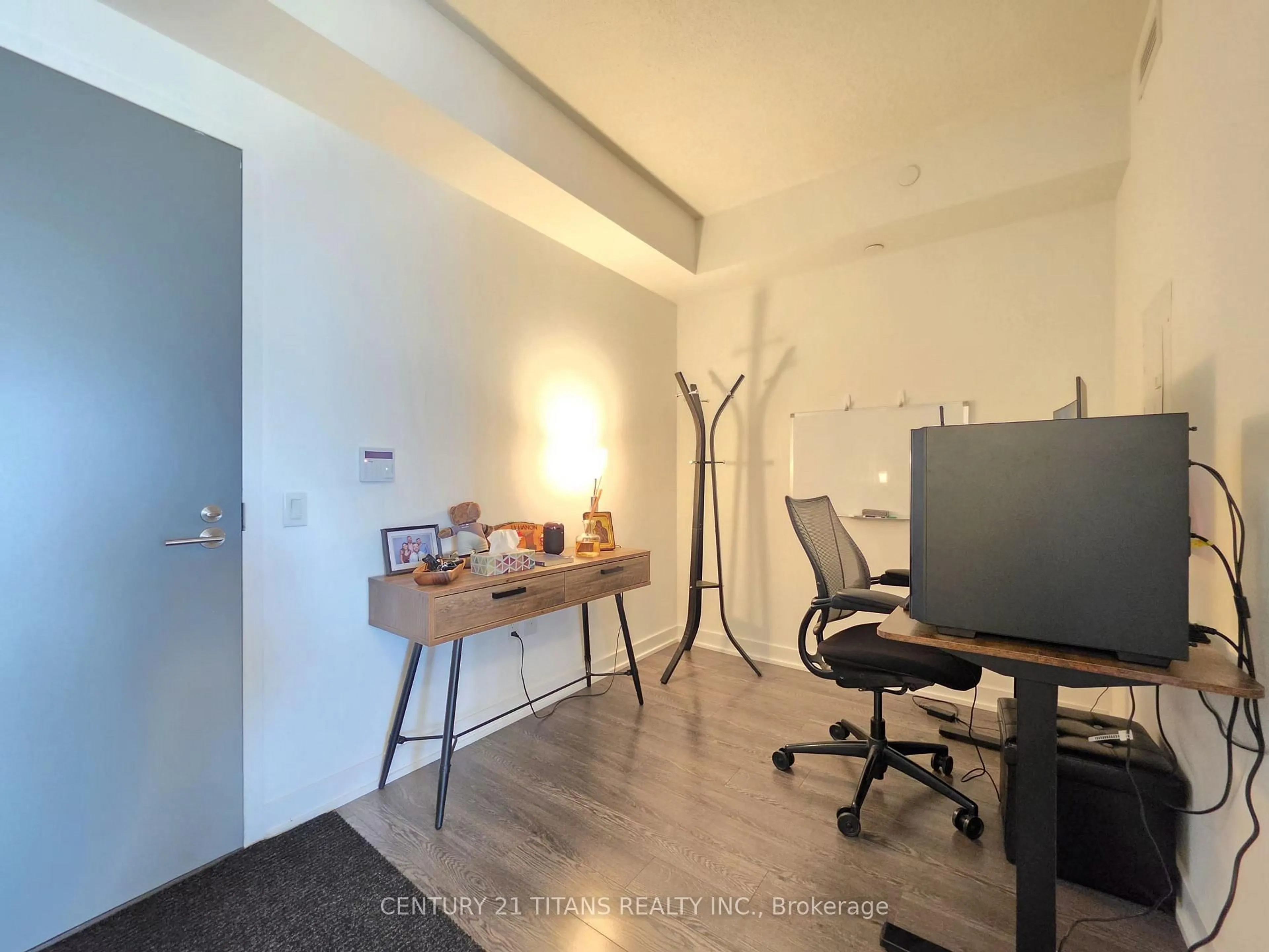 A pic of a room for 50 O'neill Rd #1610, Toronto Ontario M3C 0R1