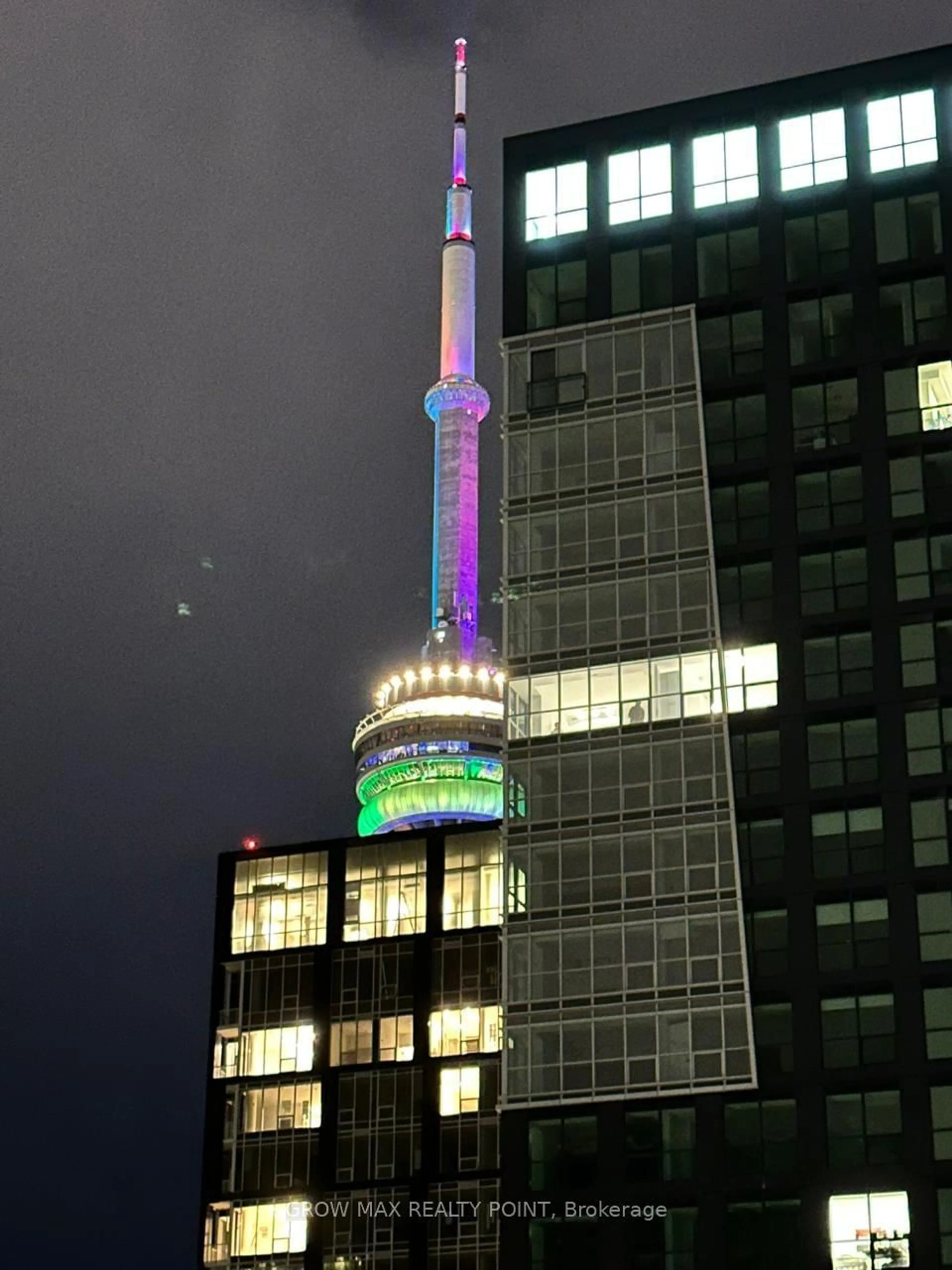 Blurry image for 8 Widmer St #3409, Toronto Ontario M5V 0W6