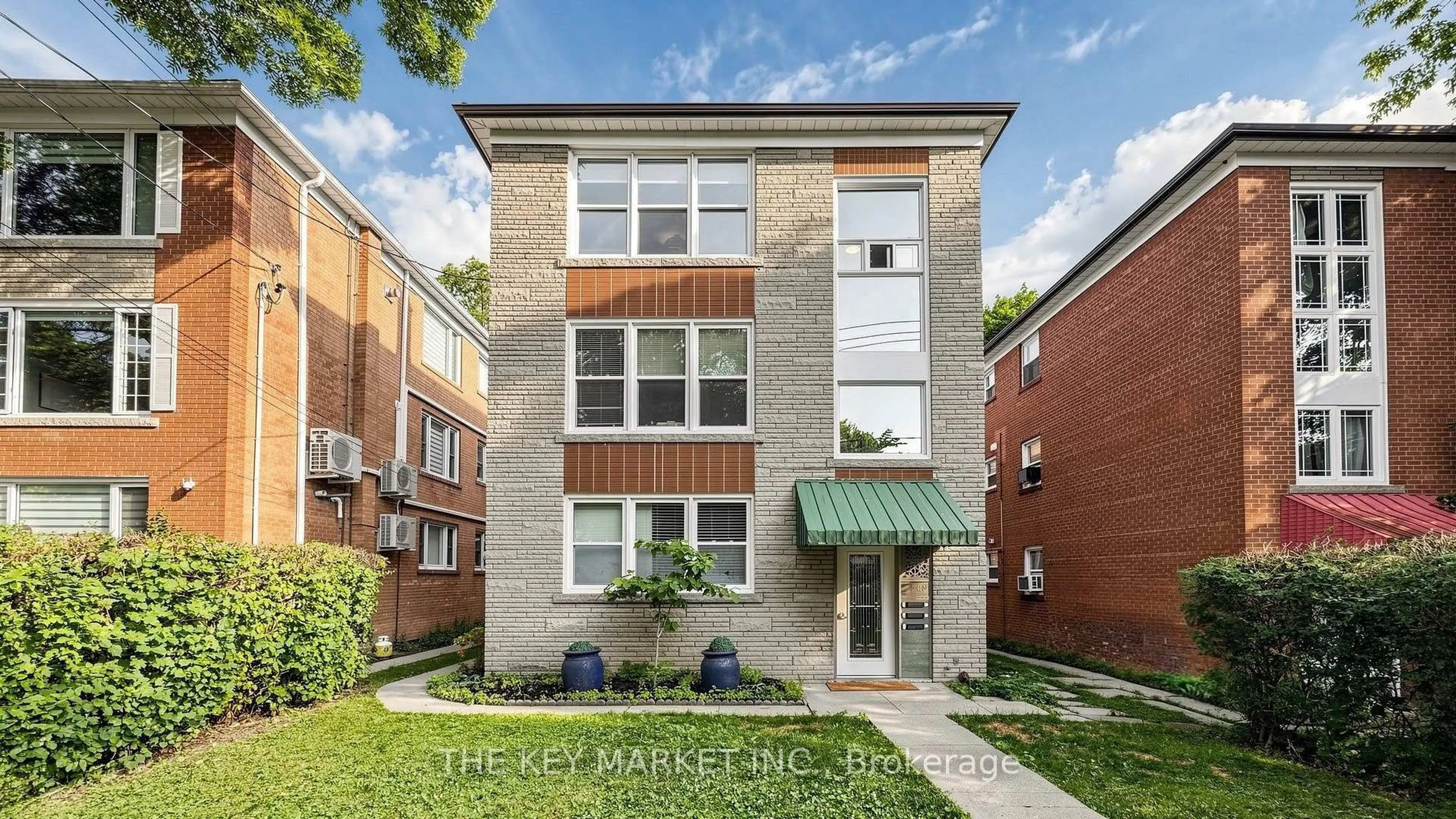 Home with brick exterior material, street for 209 St Clements Ave, Toronto Ontario M4R 1H3