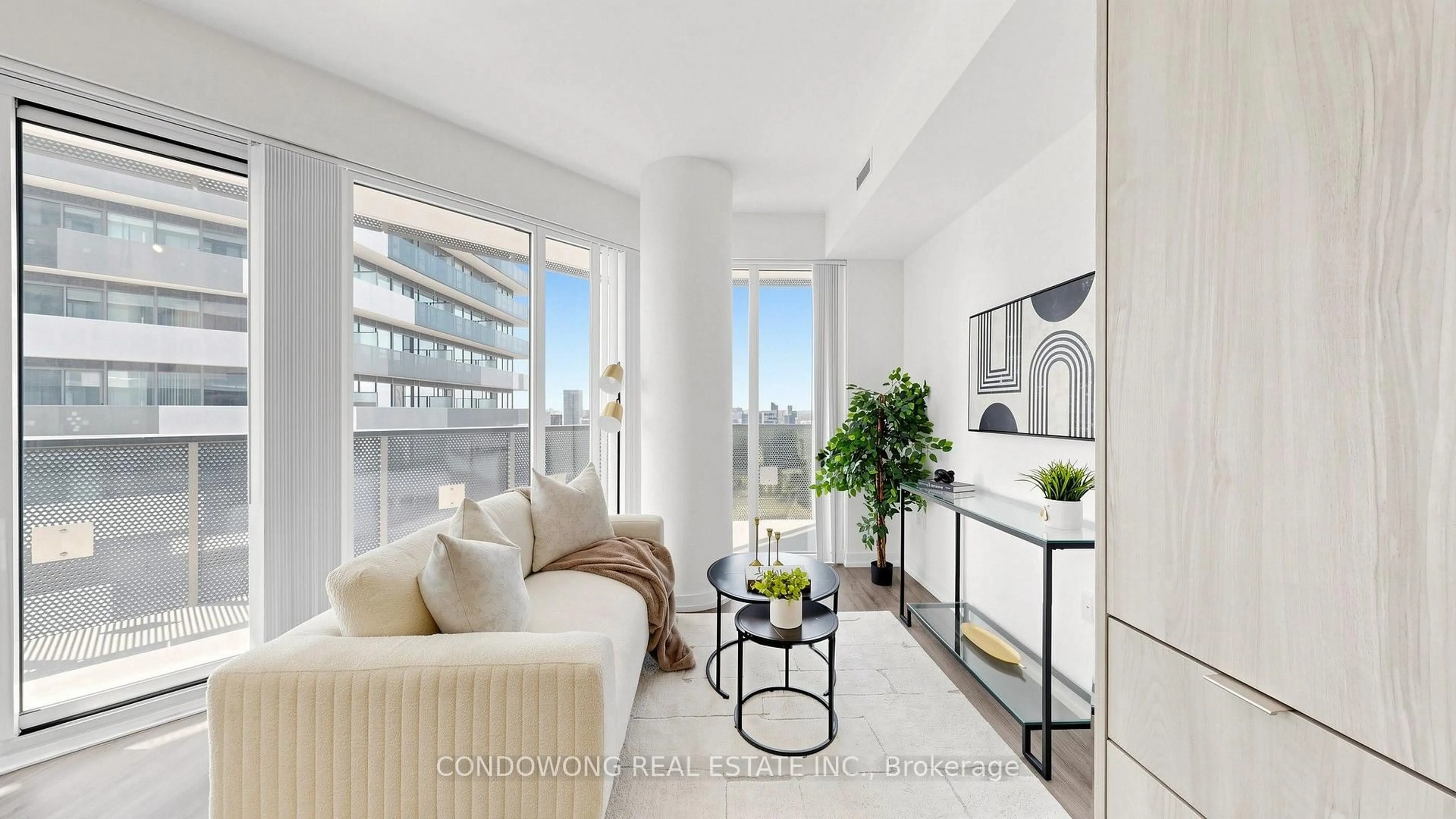 Living room with furniture, unknown for 138 Downes St #6212, Toronto Ontario M5E 0E4