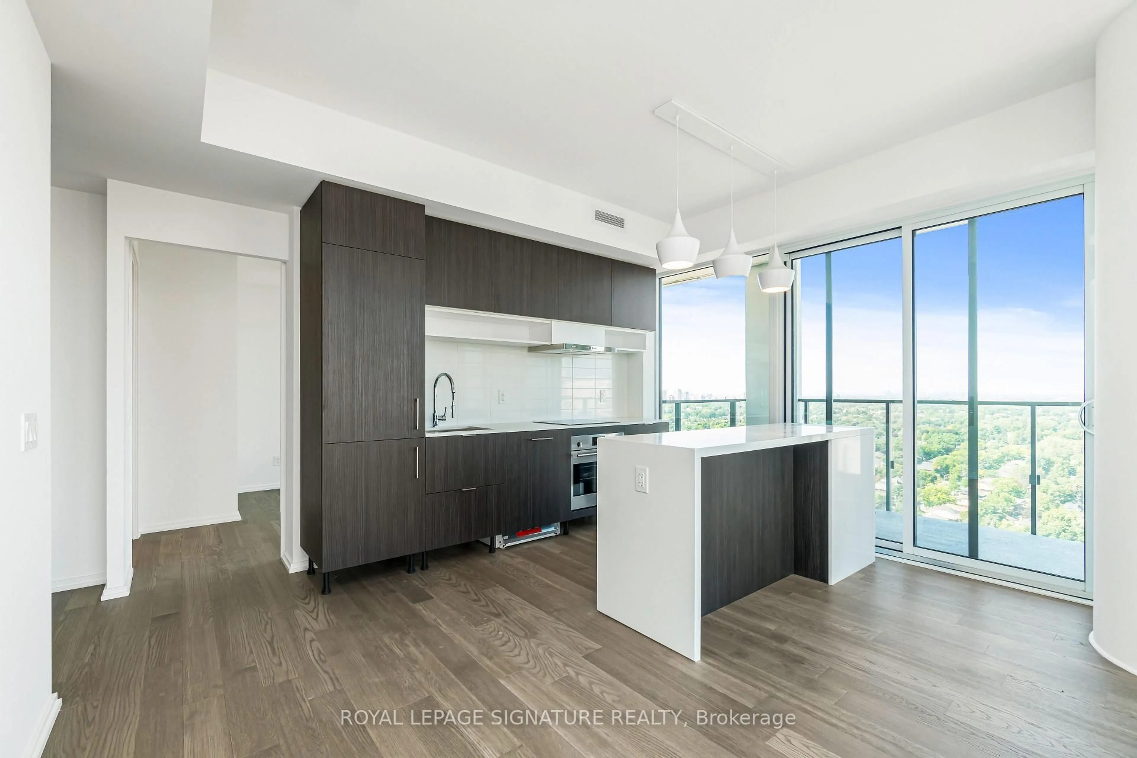 Open concept kitchen, unknown for 5 Soudan Ave #2811, Toronto Ontario M4S 0B1