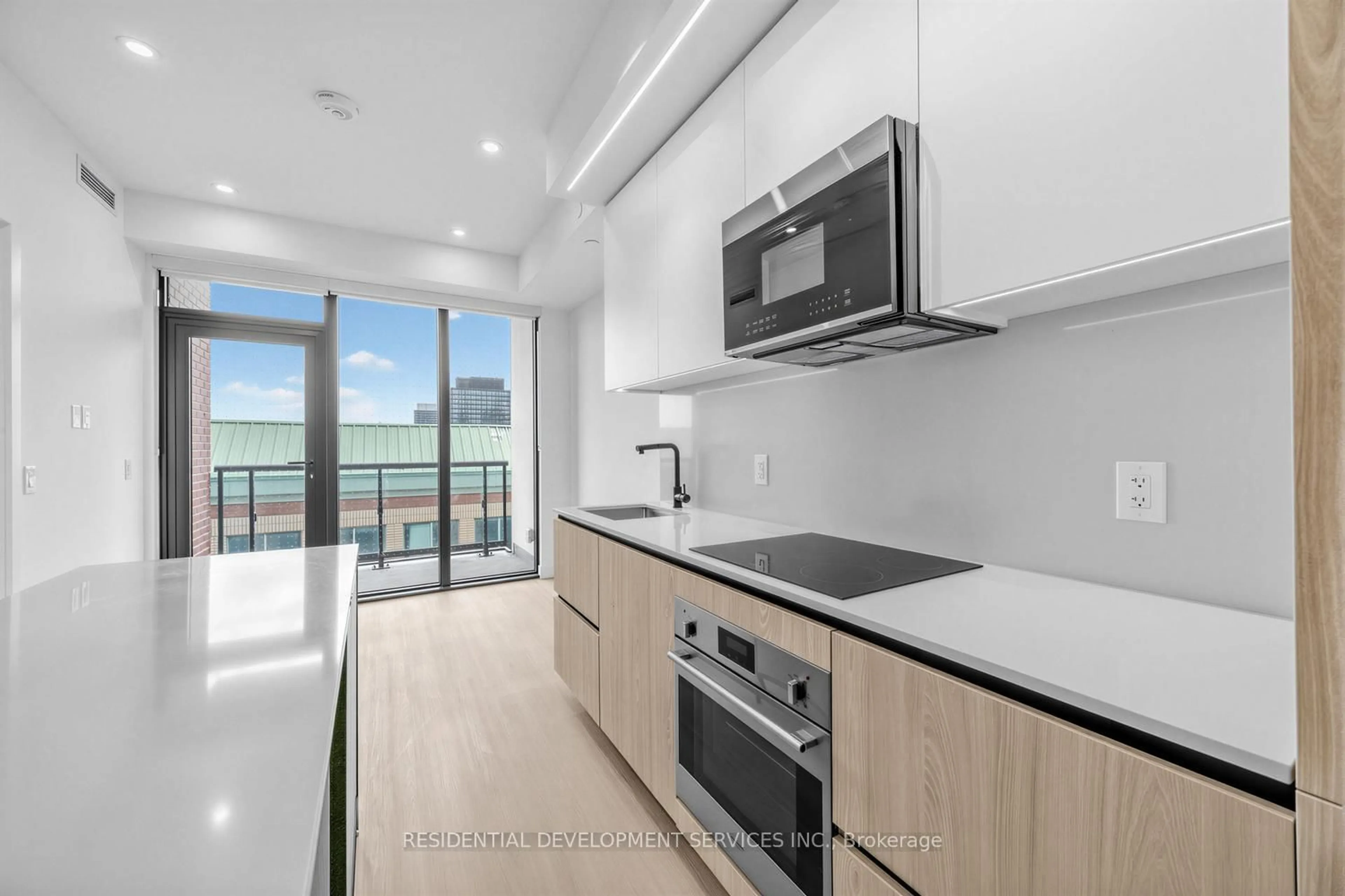 Standard kitchen, unknown for 699 Sheppard Ave #505, Toronto Ontario M2K 0J5