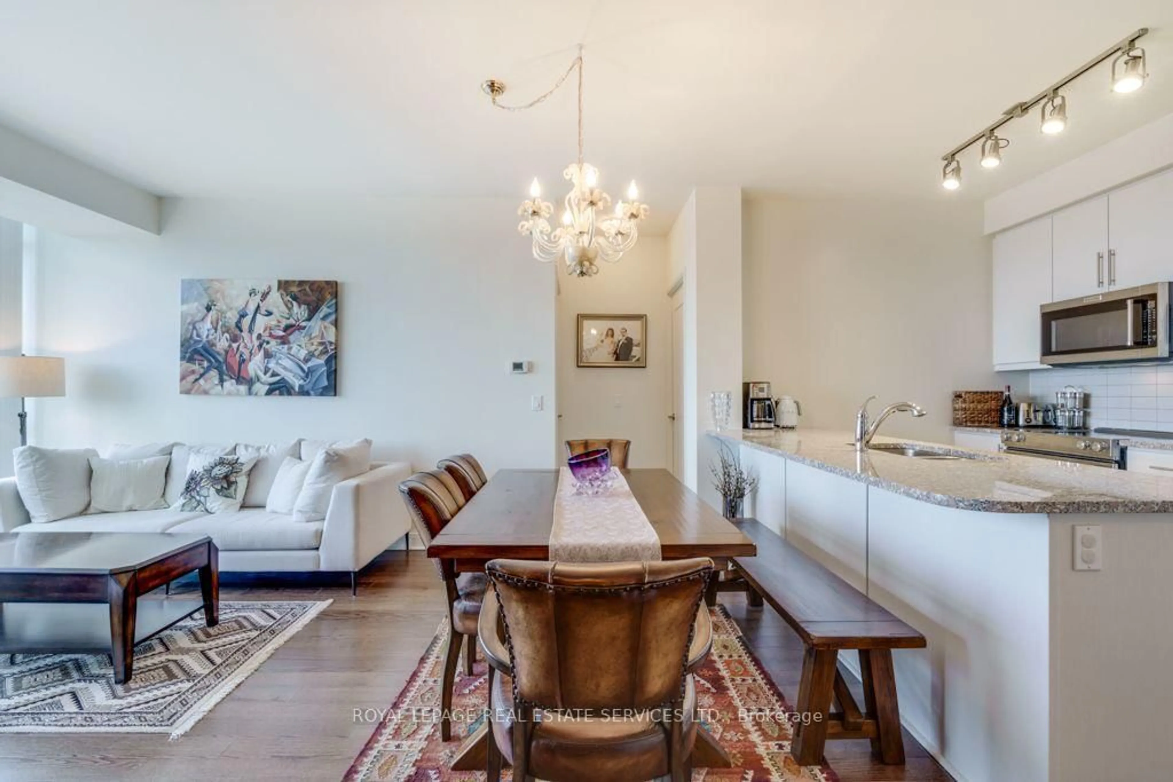 Dining room, unknown for 825 Church St #2706, Toronto Ontario M4W 3Z4