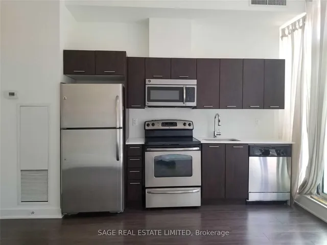 169 Fort York Blvd #220, Toronto 2