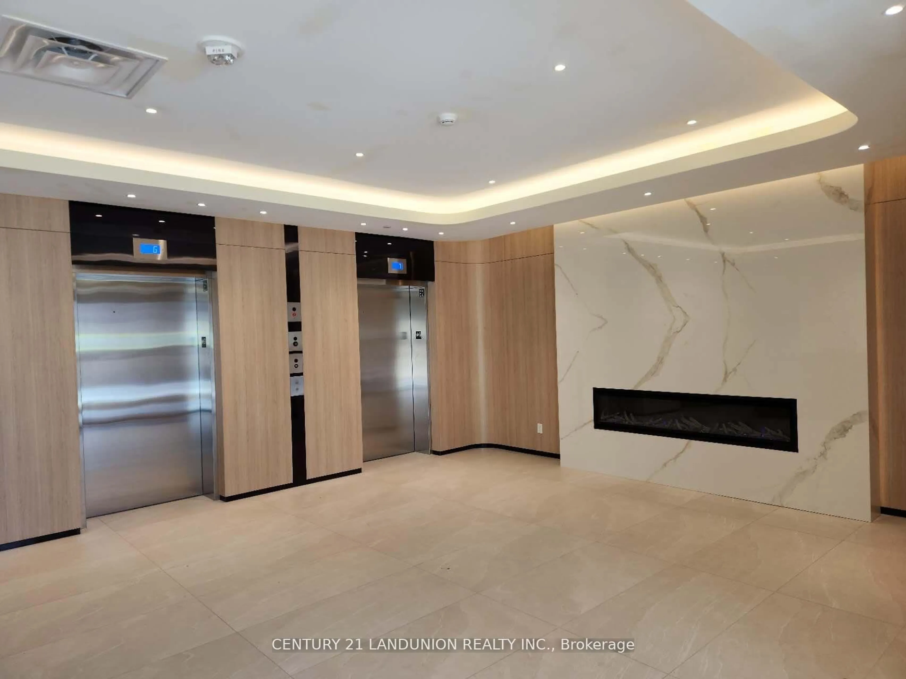 Indoor foyer for 185 Alberta Ave E #1106, Toronto Ontario M6C 0A5