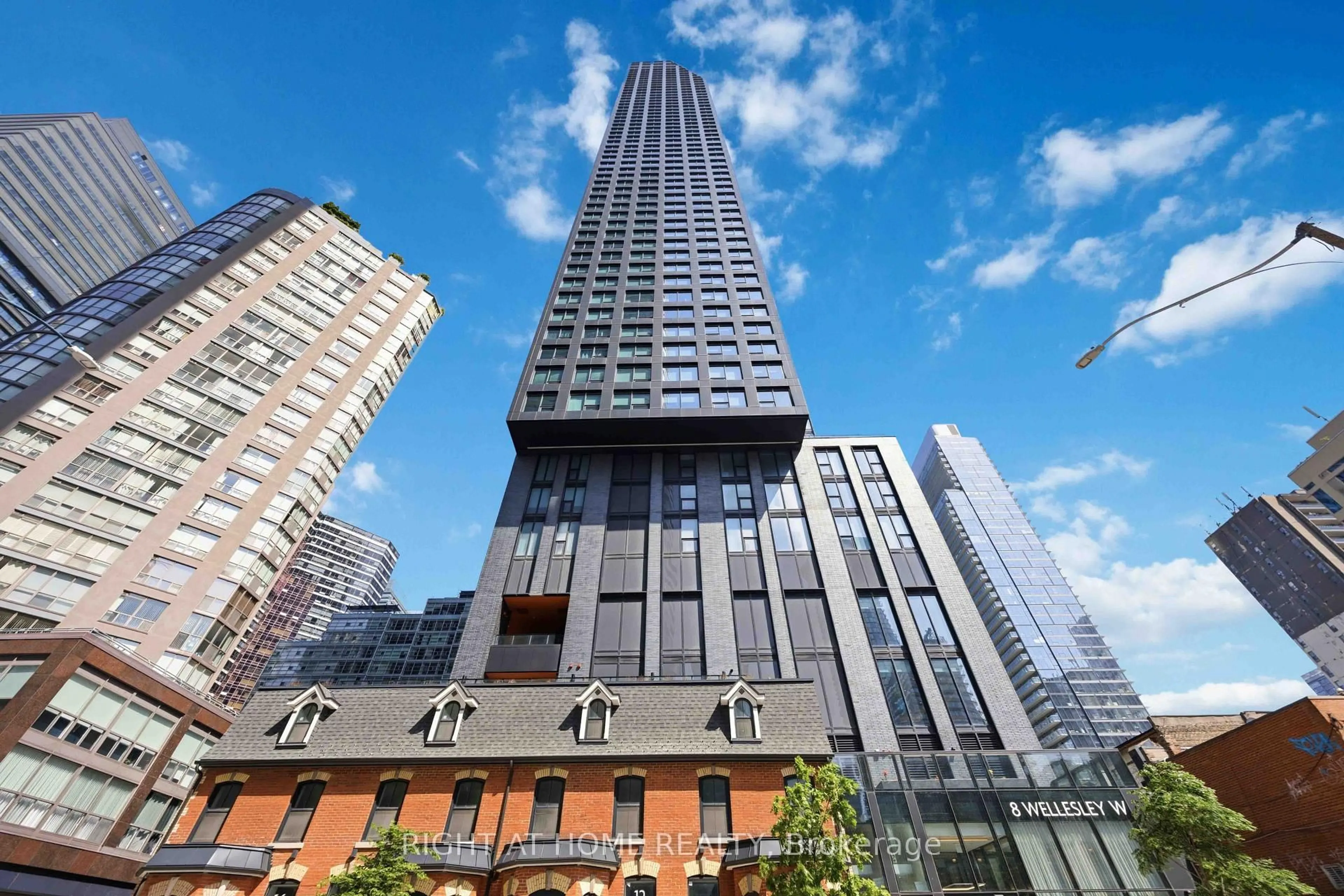Unknown for 8 WELLESLEY St #5110, Toronto Ontario M4Y 0J5