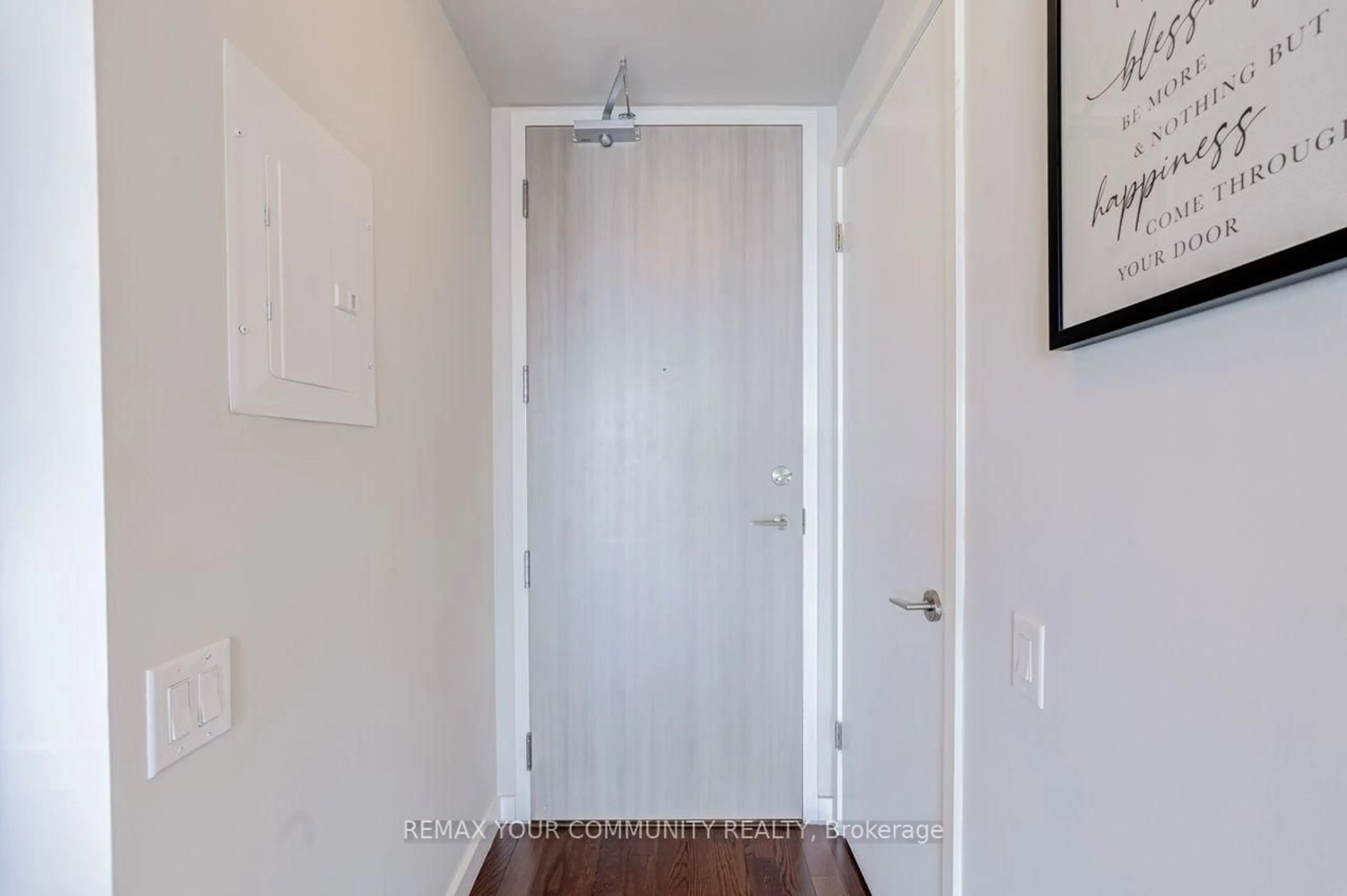 Indoor entryway for 70 Distillery Lane #3704, Toronto Ontario M5A 0E3
