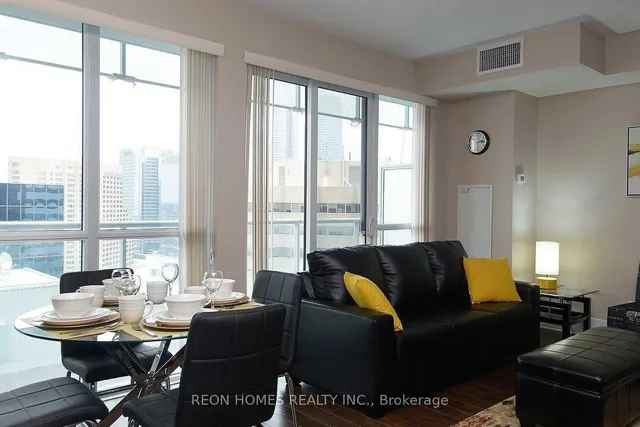 300 Front St #2009, Toronto 3