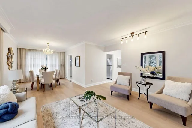 36 Bradgate Rd, Toronto 5