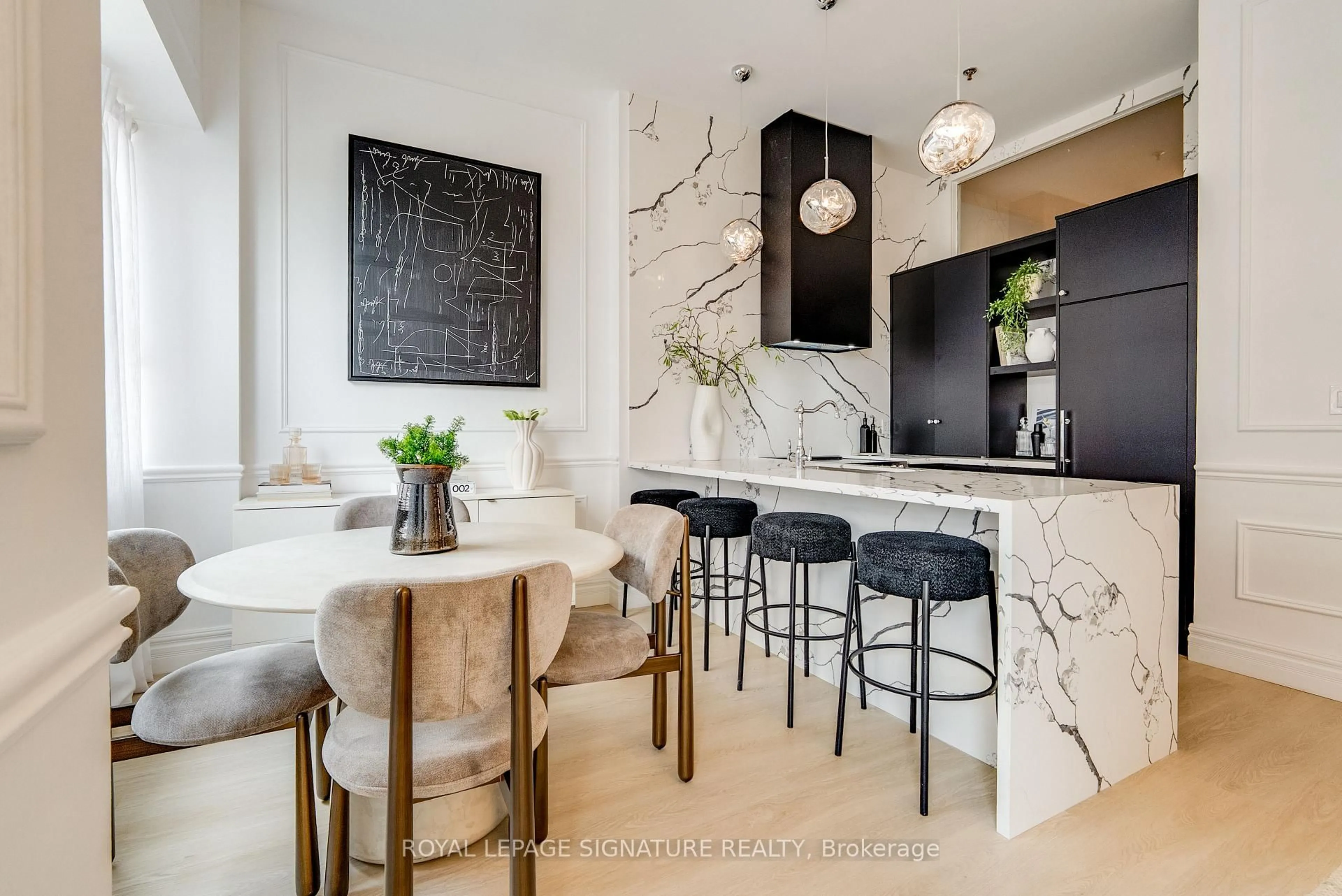 Contemporary kitchen, ceramic/tile floor for 700 King St #403, Toronto Ontario M5V 2Y6