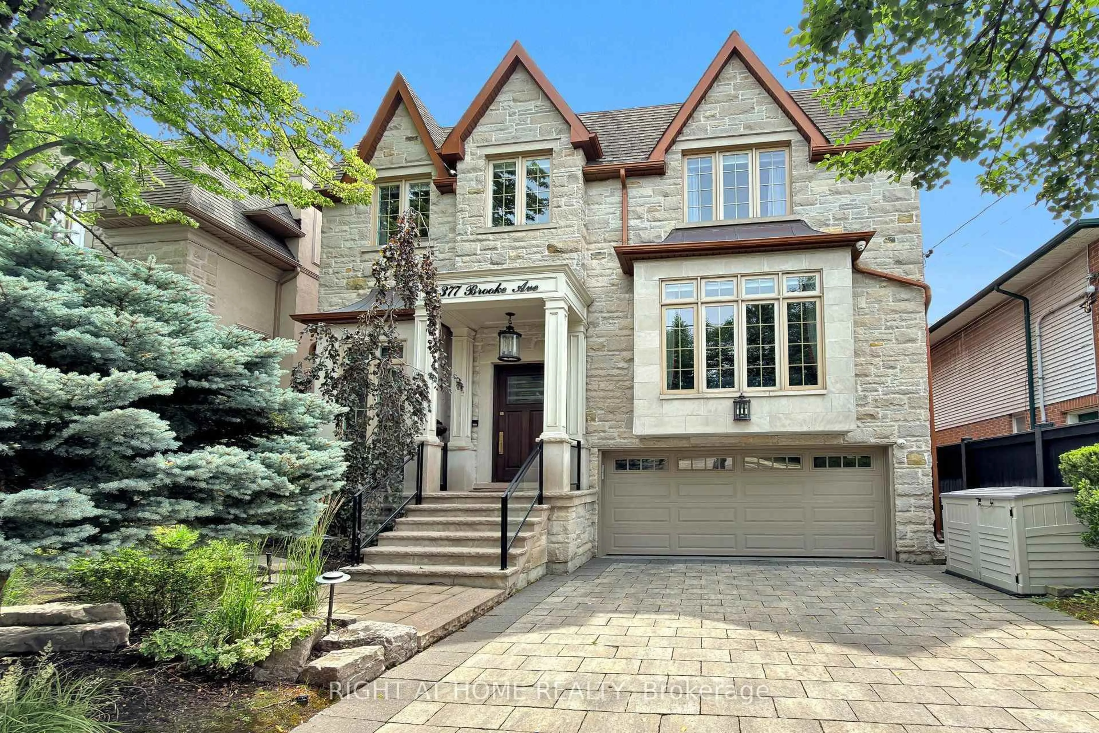 Home with brick exterior material, street for 377 Brooke Ave, Toronto Ontario M5M 2L5