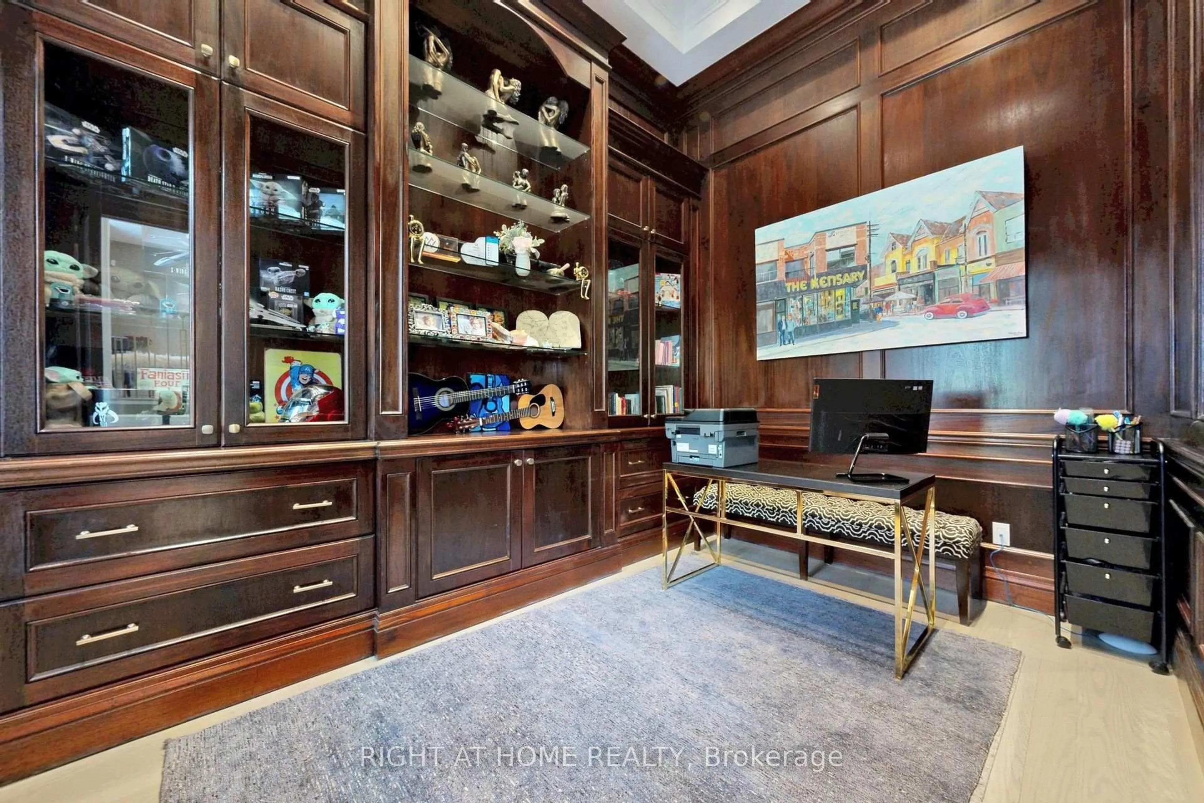 Unknown for 377 Brooke Ave, Toronto Ontario M5M 2L5