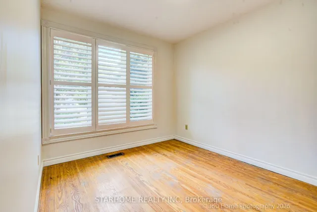8 Shaughnessy Blvd, Toronto 5