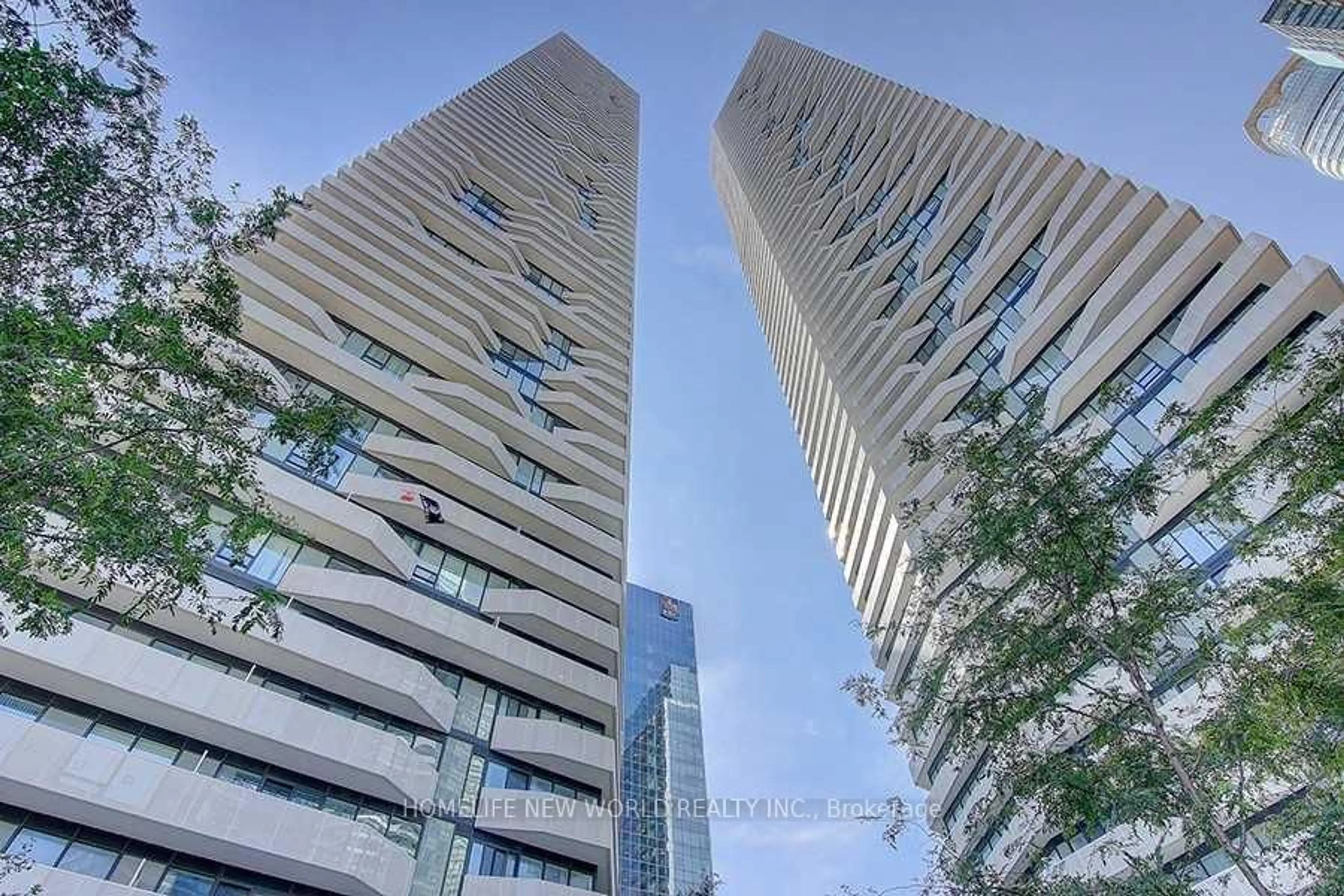 Indoor foyer for 100 Harbour St #3005, Toronto Ontario M5J 0B5