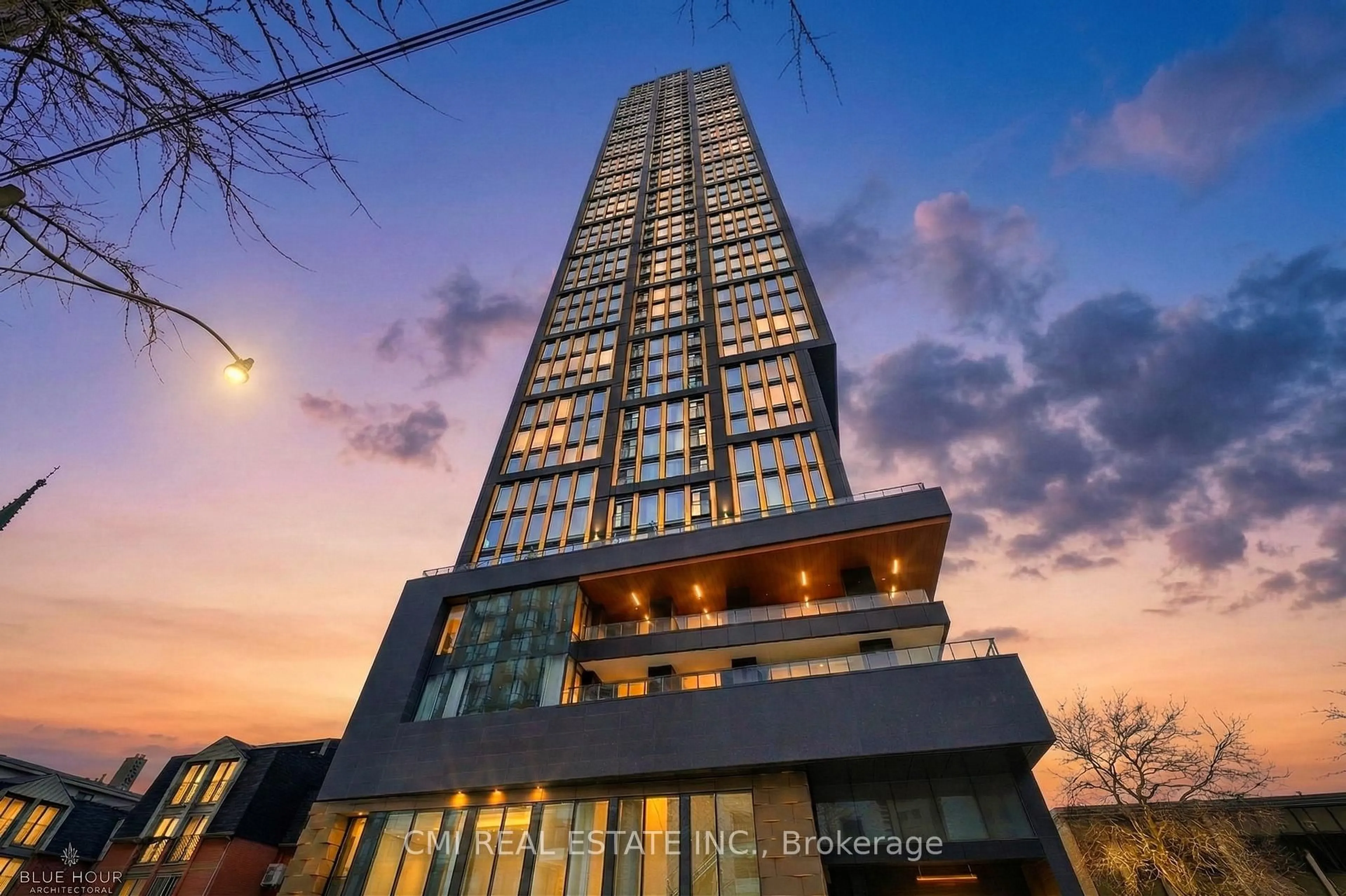 Indoor foyer for 319 Jarvis St #3207, Toronto Ontario M5B 0C8