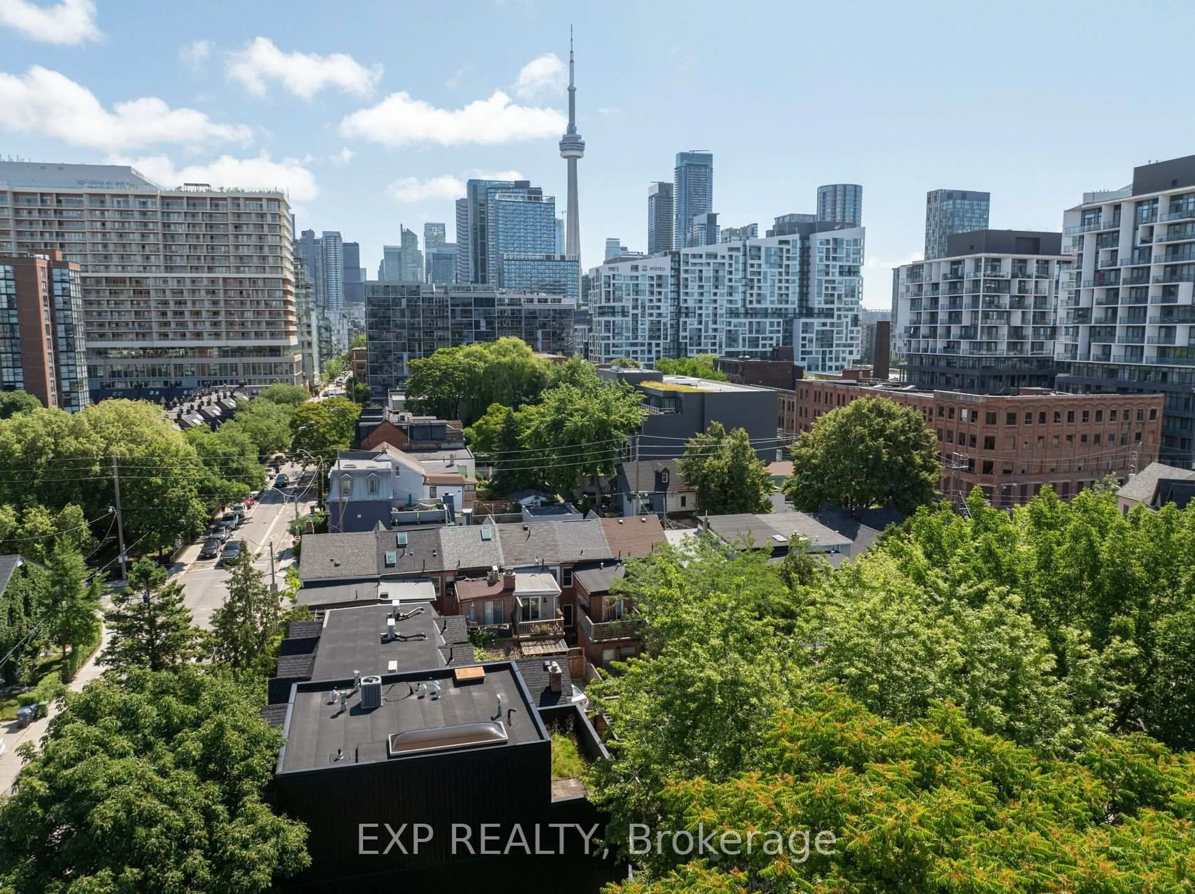 A pic from outside/outdoor area/front of a property/back of a property/a pic from drone, city buildings view from balcony for 639 Wellington St, Toronto Ontario M5V 1G5
