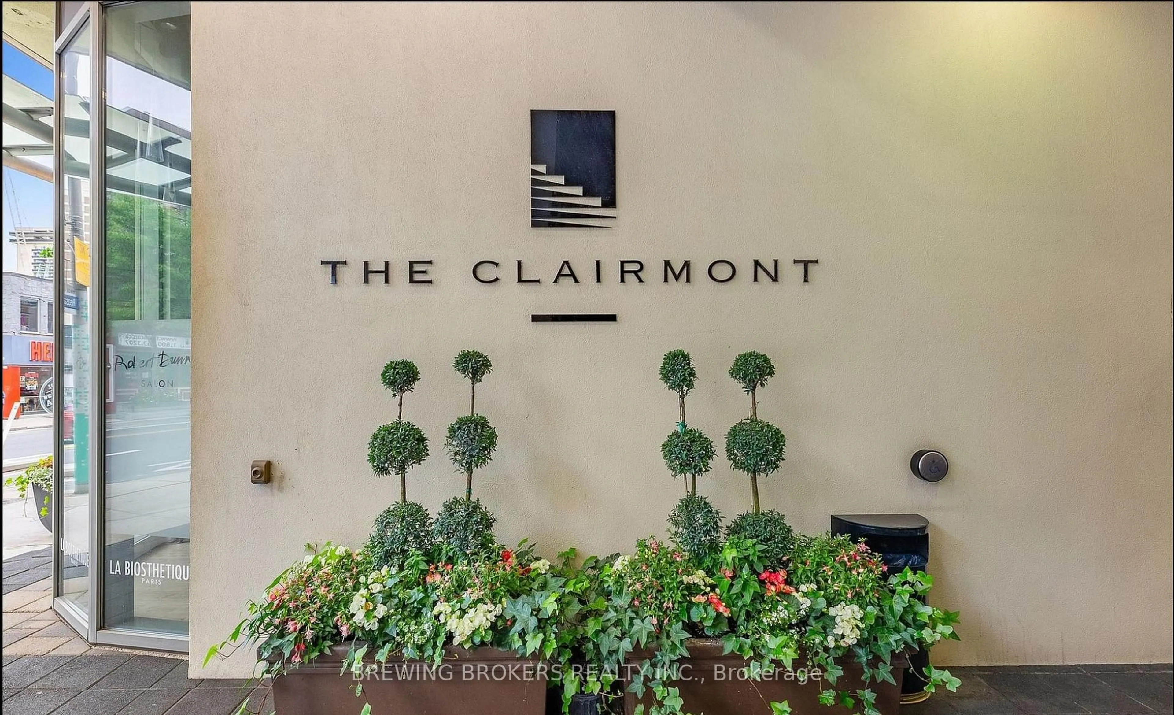 Lobby for 1430 Yonge St #704, Toronto Ontario M4T 1Y6