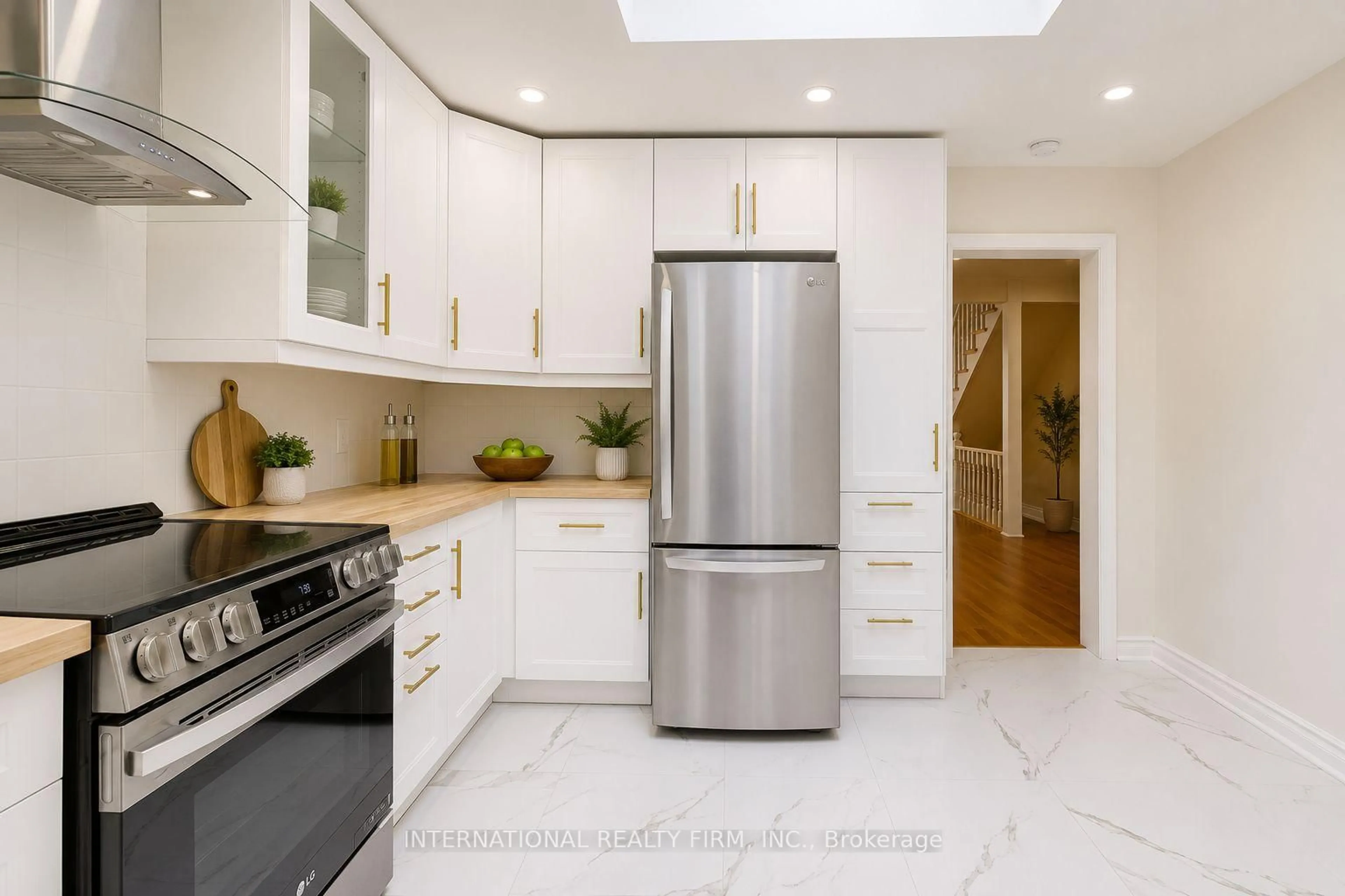 Contemporary kitchen, ceramic/tile floor for 337 Glen Rd, Toronto Ontario M4W 2X4