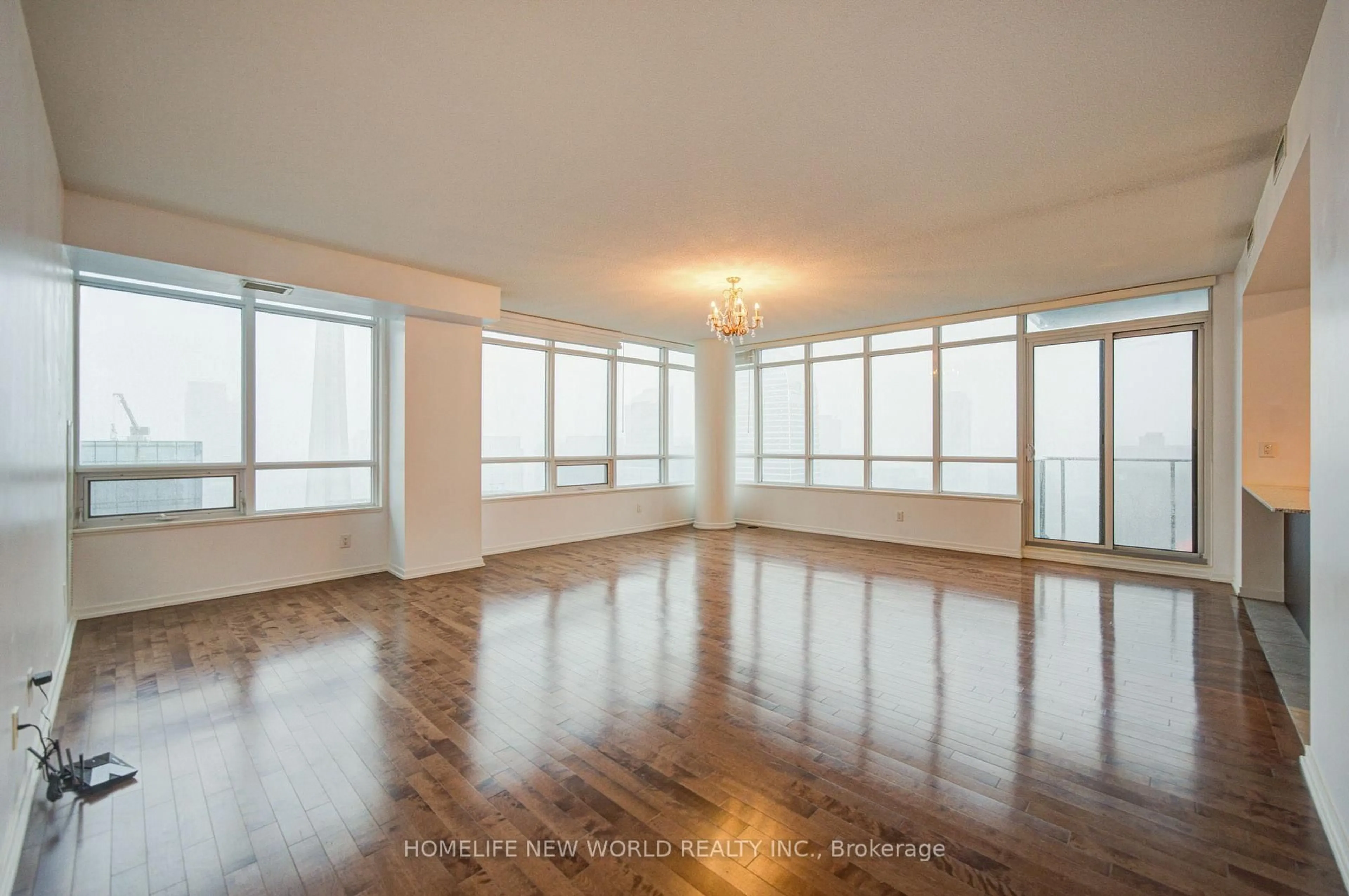 Indoor foyer for 65 Bremner Blvd #4905, Toronto Ontario M5J 0A7