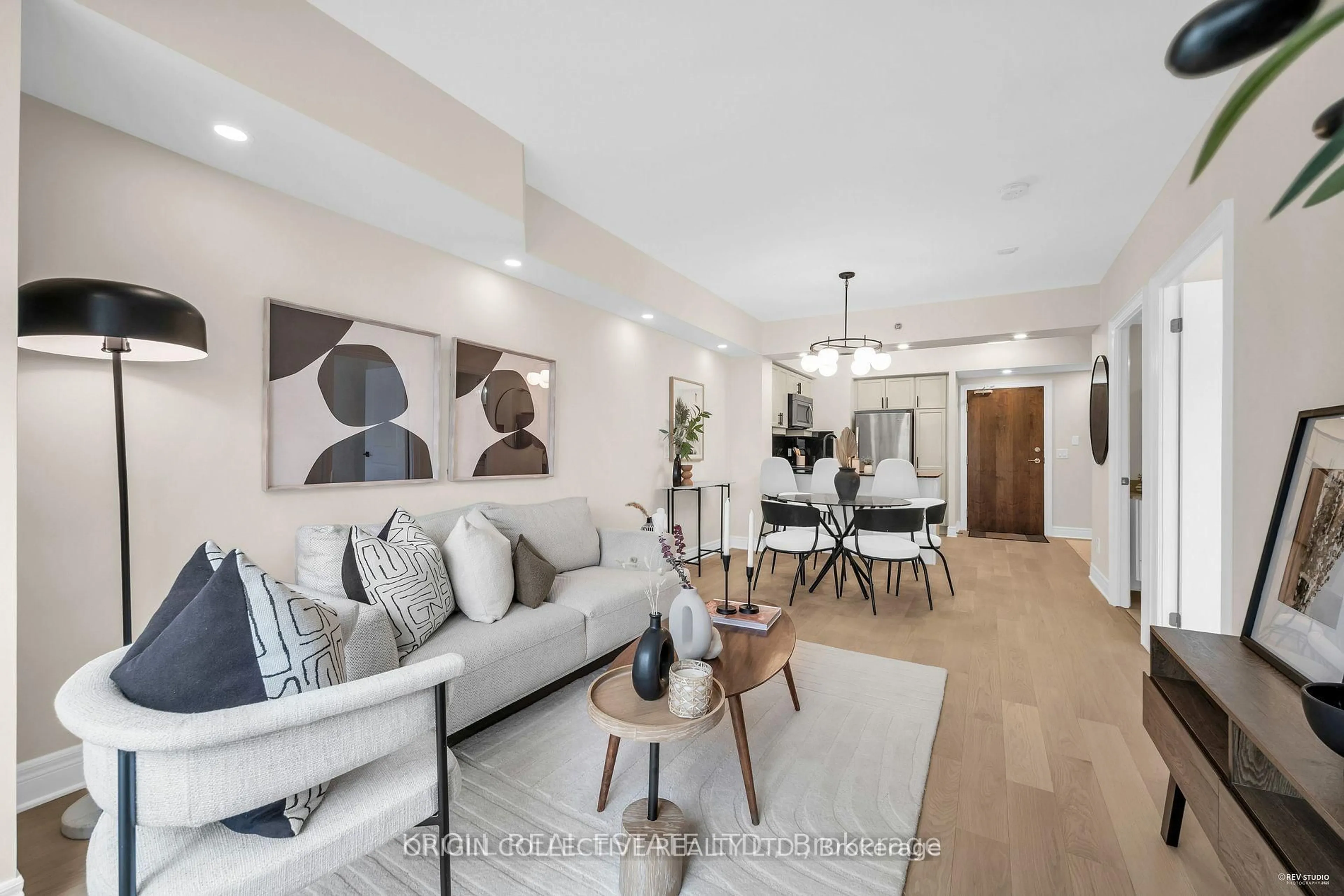 Living room with furniture, unknown for 701 Sheppard Ave #229, Toronto Ontario M3H 0B2