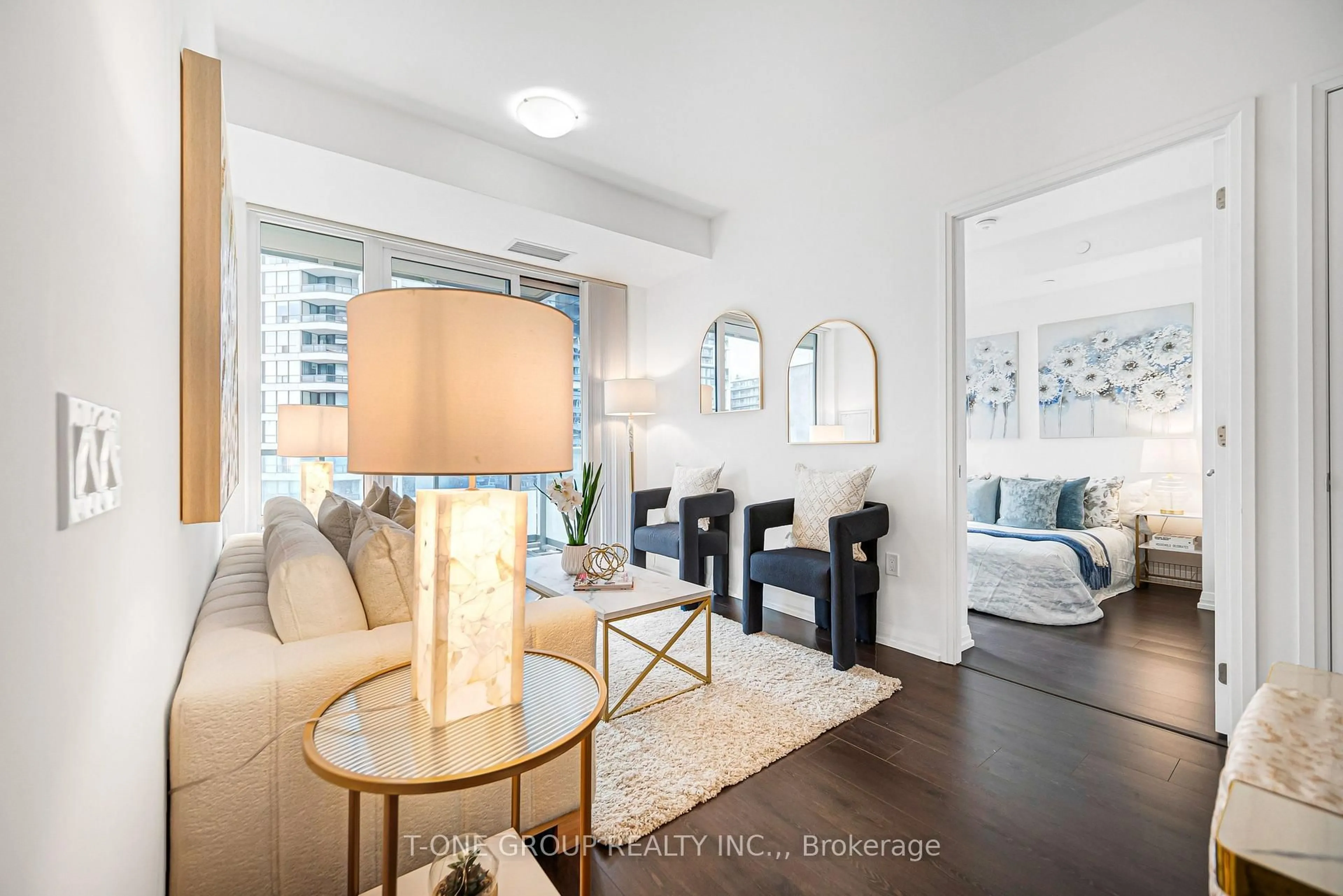 Living room with furniture, unknown for 25 Holly St #610, Toronto Ontario M4S 0E3