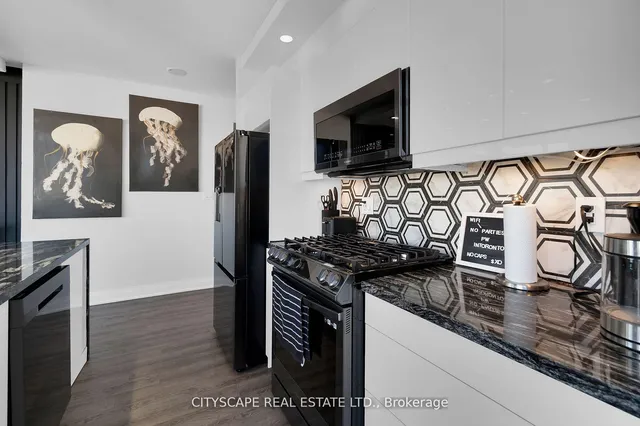 3 Navy Wharf Crt #2308, Toronto 4