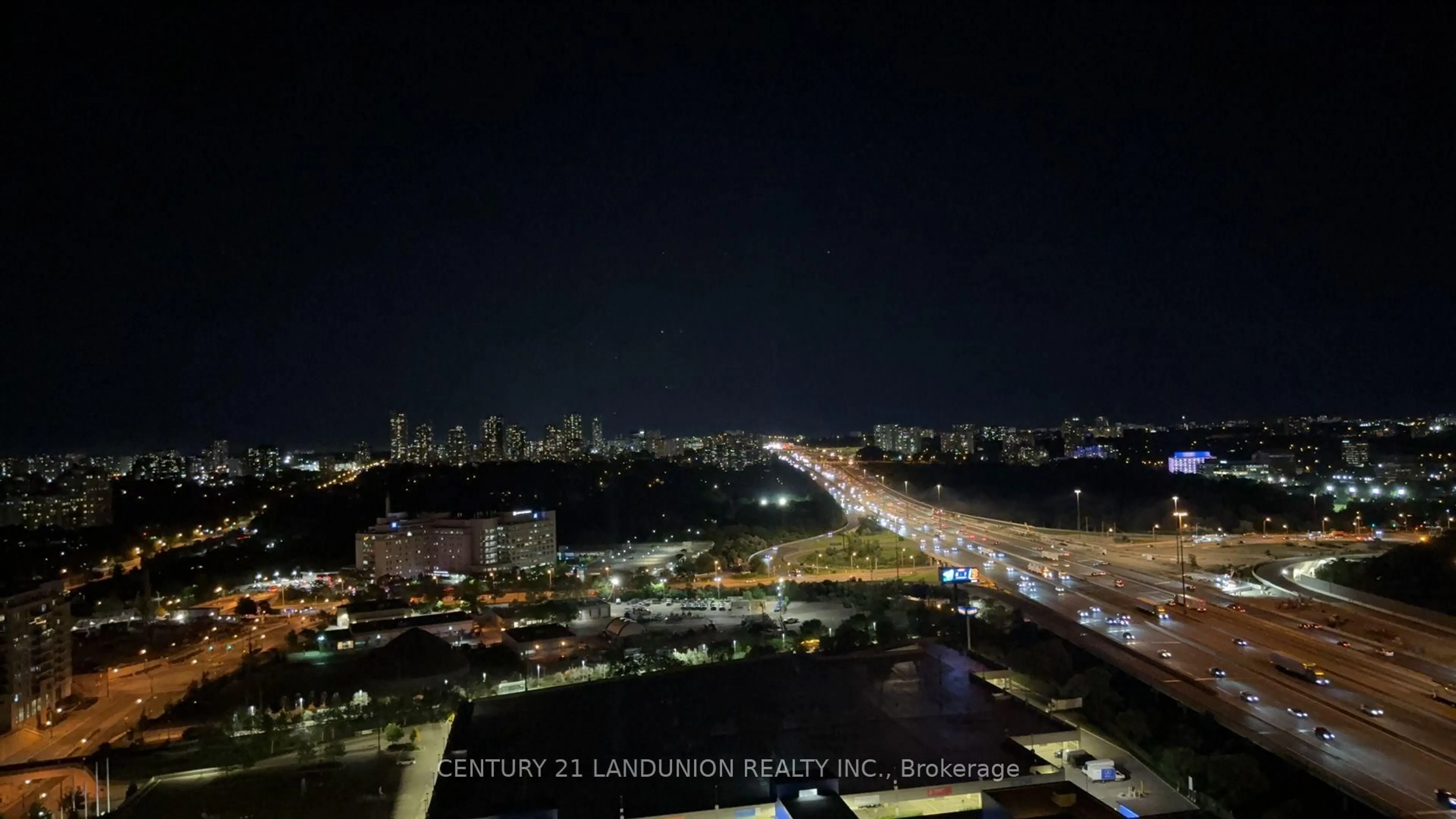 Blurry image for 117 Mcmahon Dr #2509, Toronto Ontario M2K 2X9