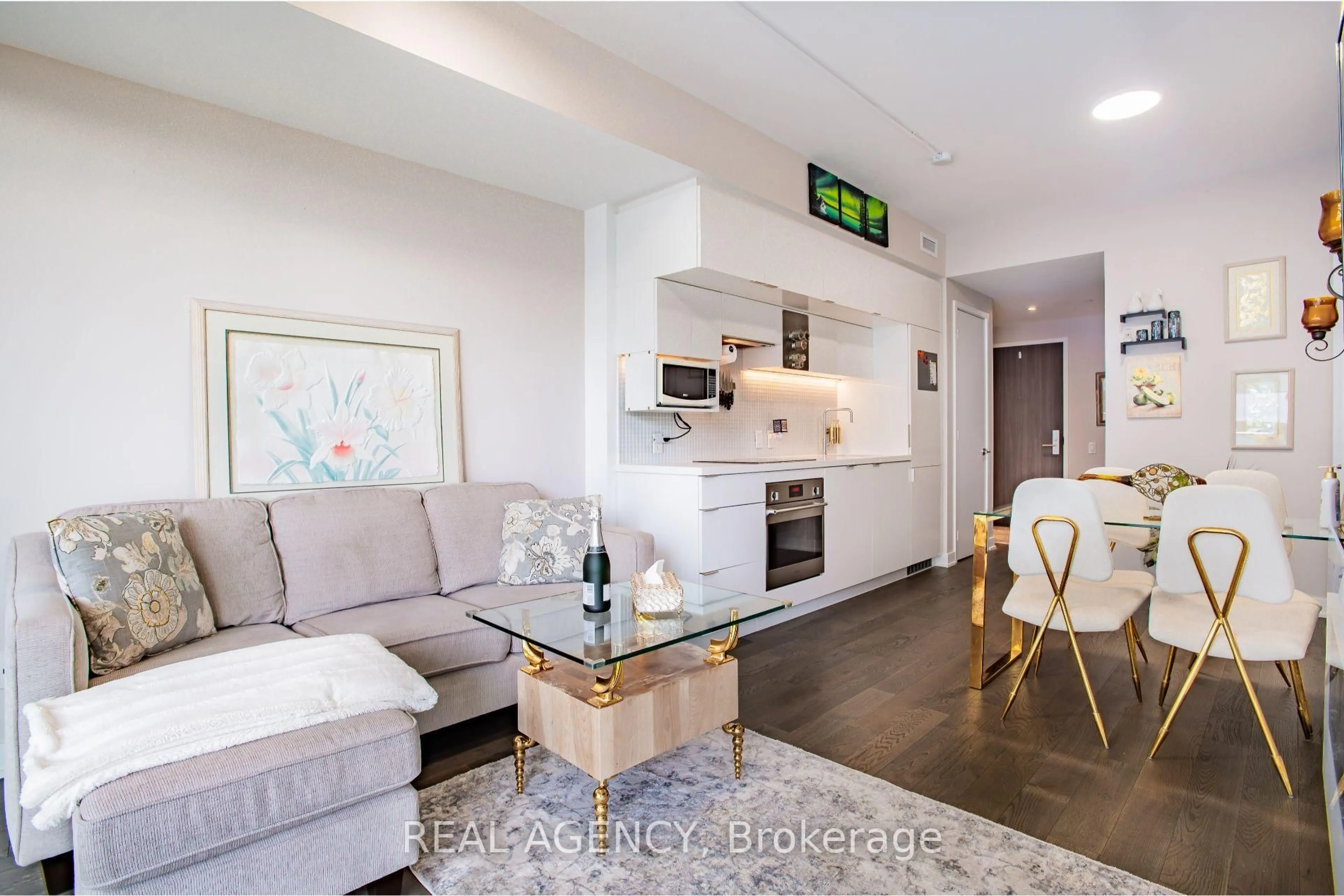 Unknown for 185 Roehampton Ave #2512, Toronto Ontario M4P 2K5