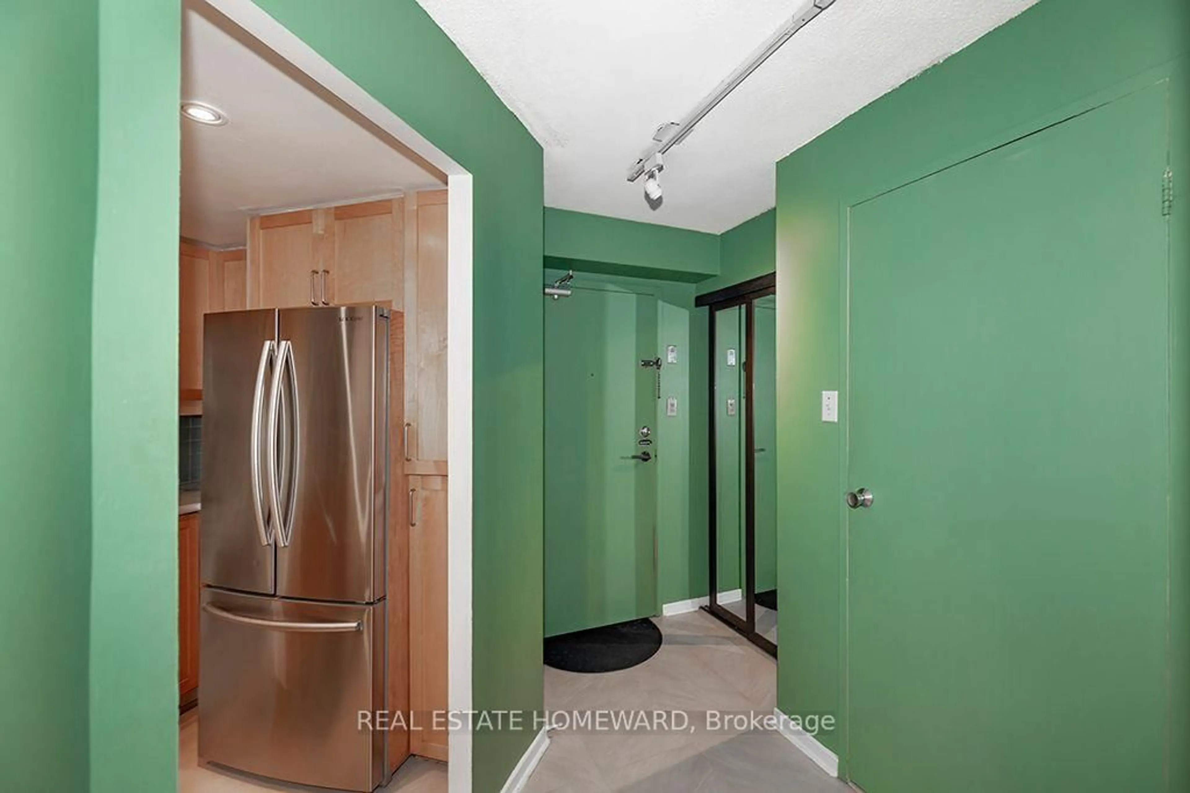 Unknown for 77 Maitland Pl #626, Toronto Ontario M4Y 2V6