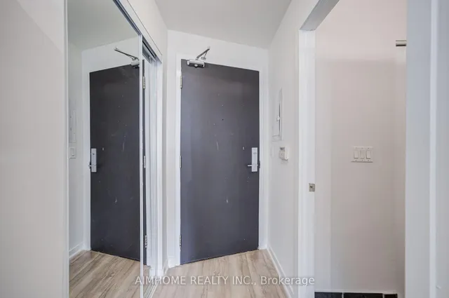 150 EAST LIBERTY St #1909, Toronto 5