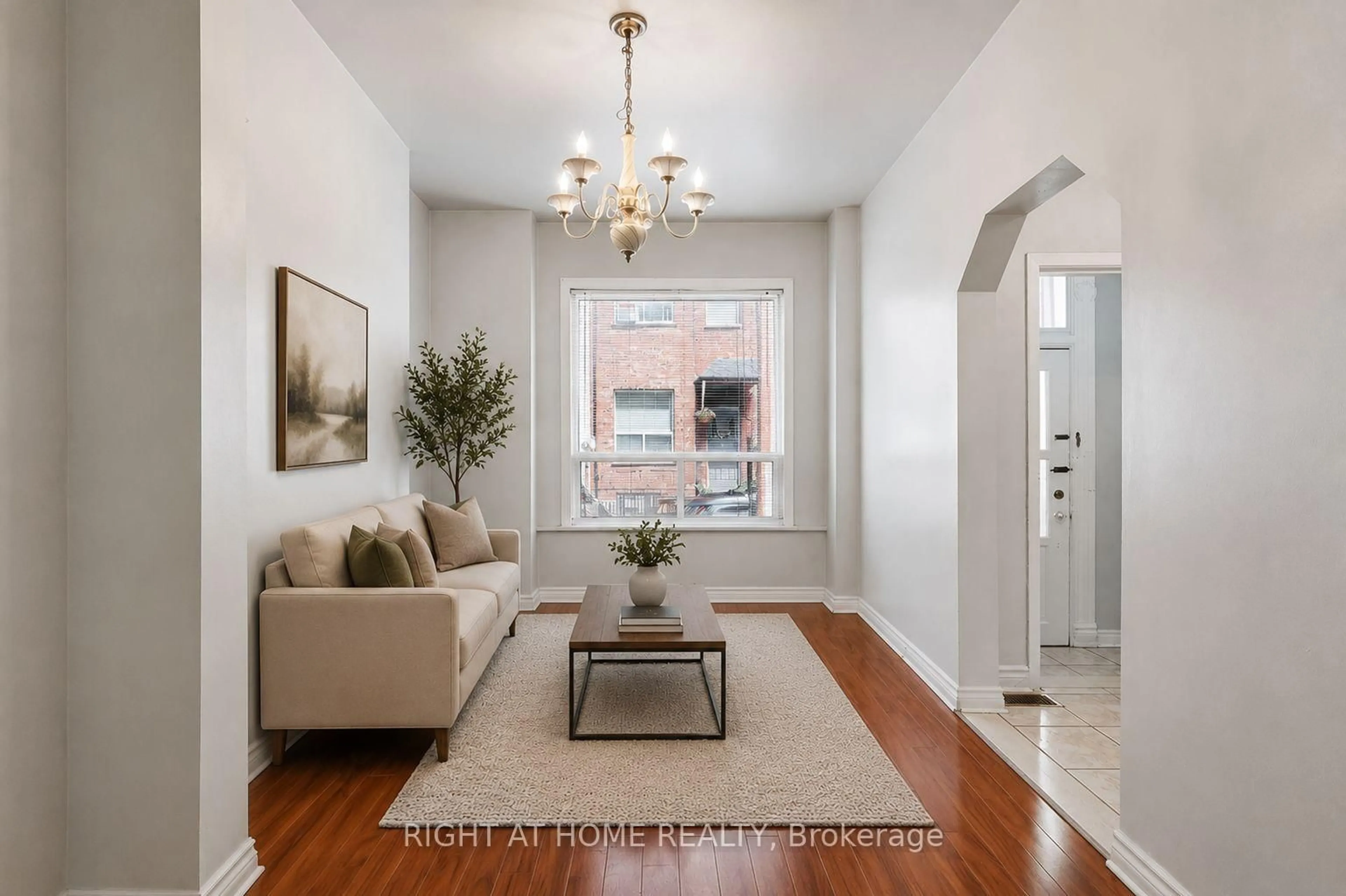 Living room with furniture, unknown for 7 Andrews Ave, Toronto Ontario M6J 1S2