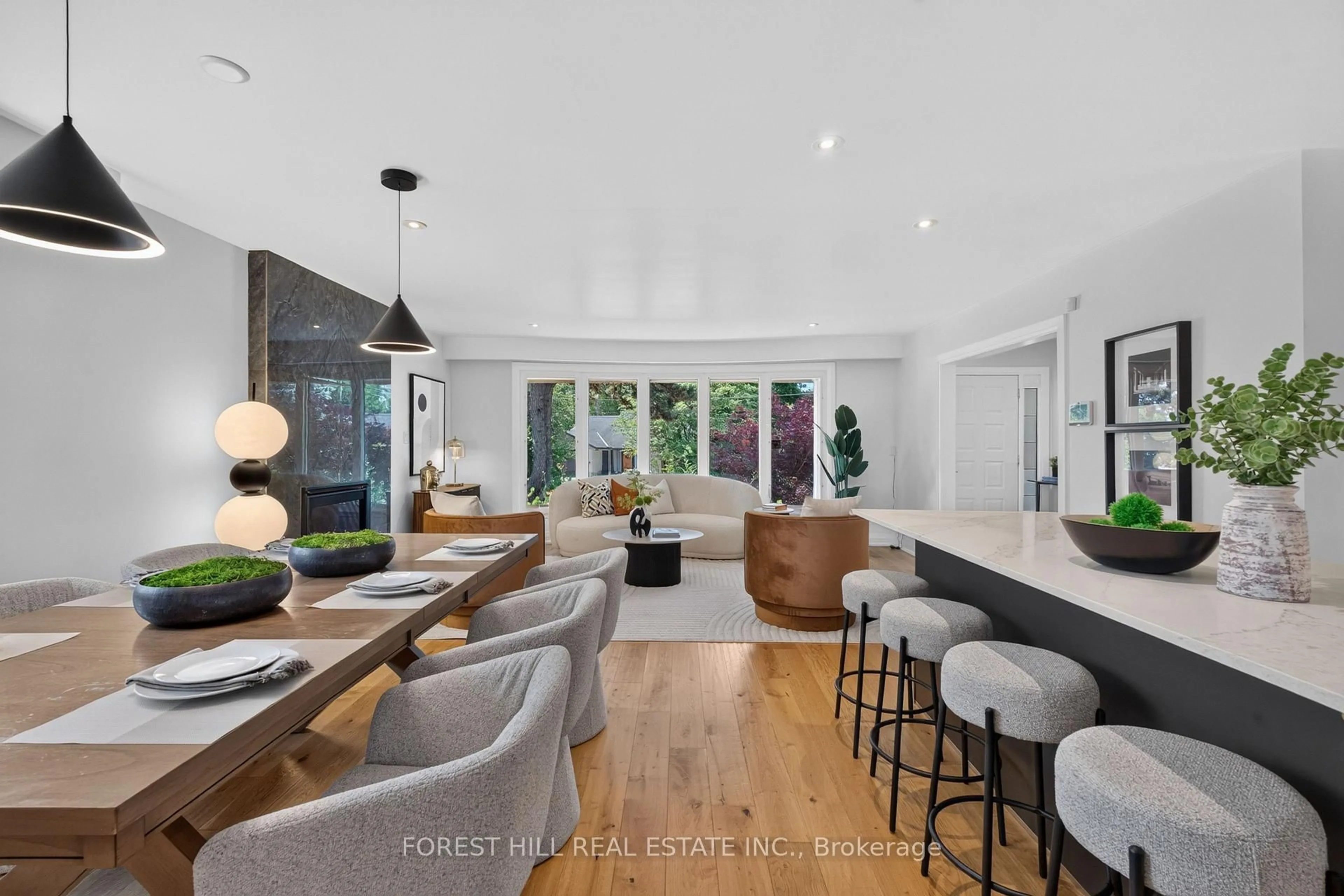 Contemporary kitchen, unknown for 1 Heathview Ave, Toronto Ontario M2K 2B9