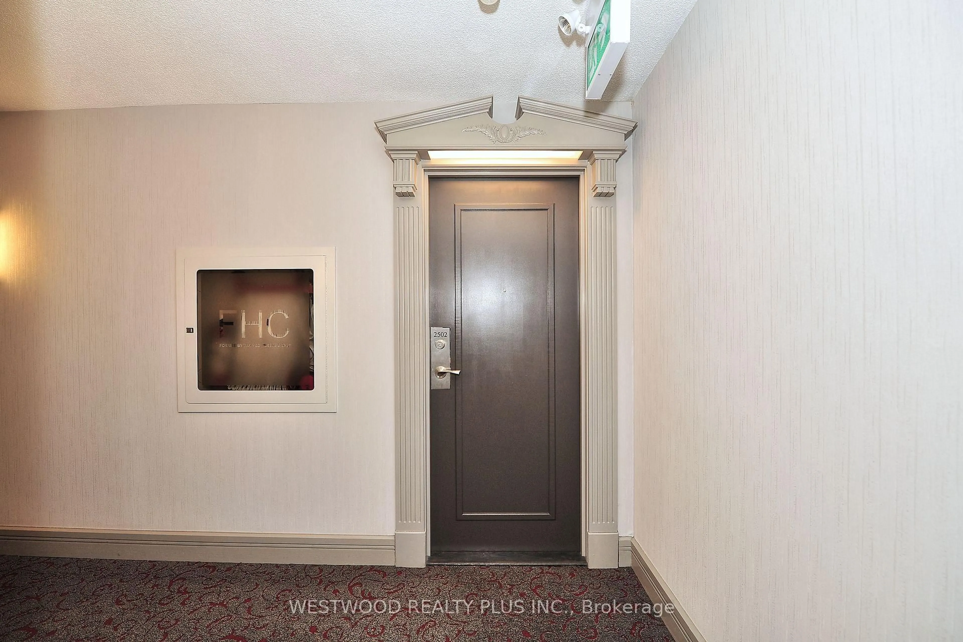 Indoor foyer for 5418 Yonge St #2502, Toronto Ontario M2N 6X4