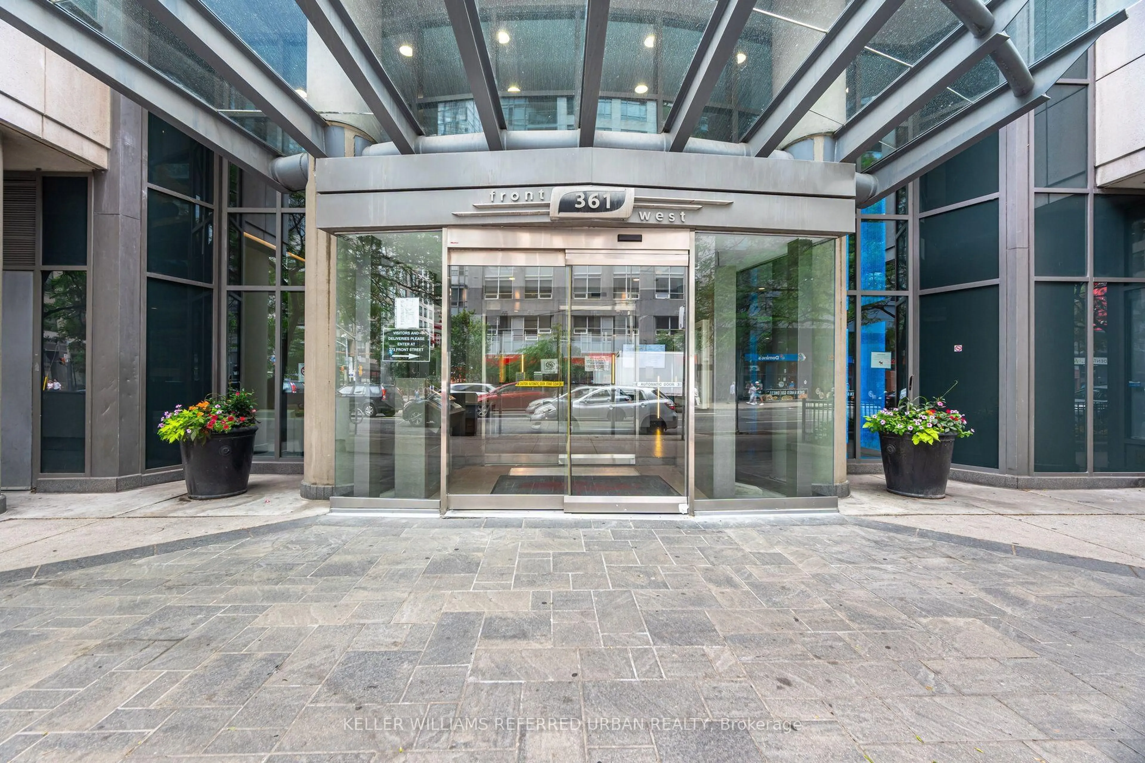 Indoor foyer for 361 Front St #1501, Toronto Ontario M5V 3R5