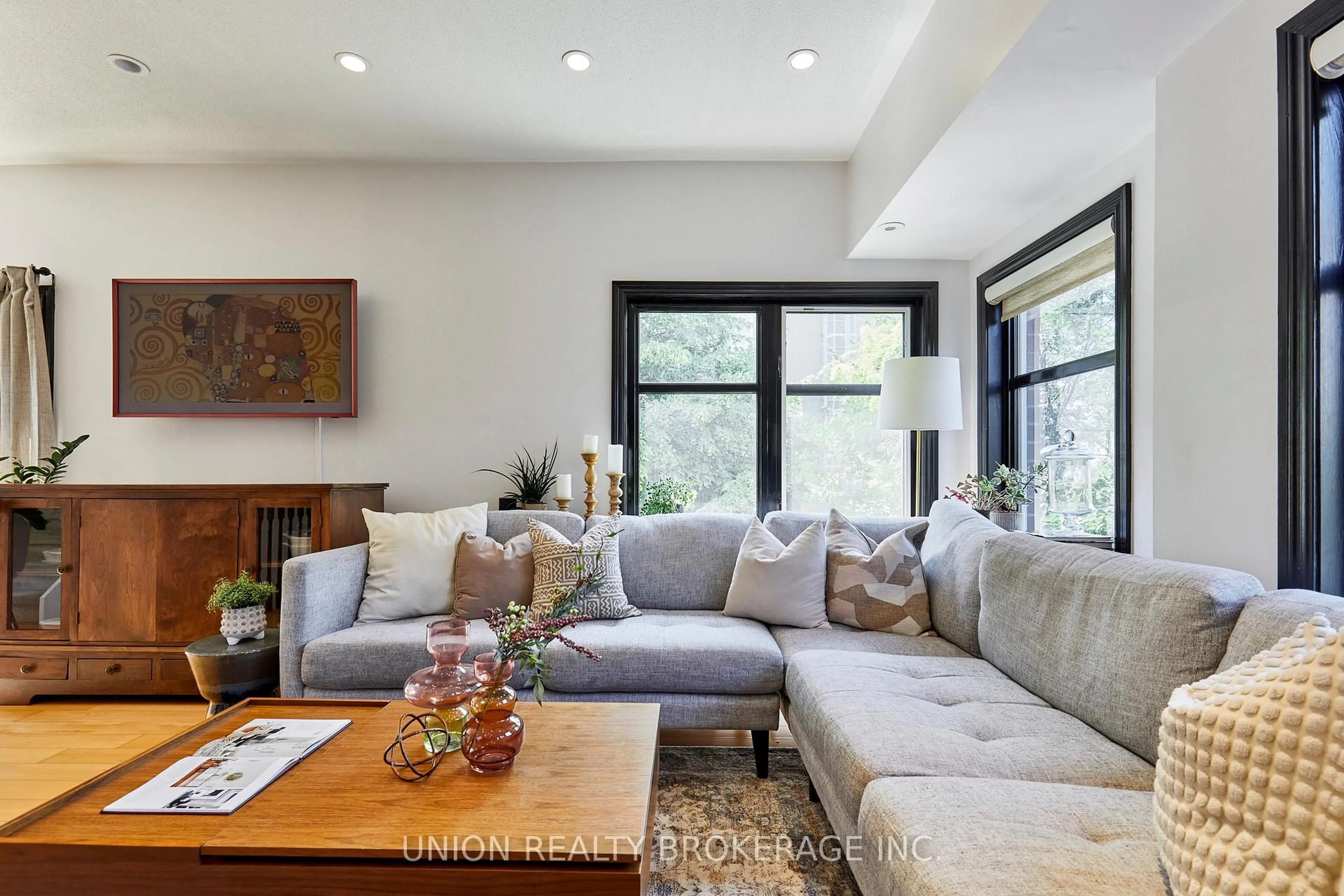 Living room with furniture, unknown for 1496 Victoria Park Ave #256, Toronto Ontario M4A 2M6